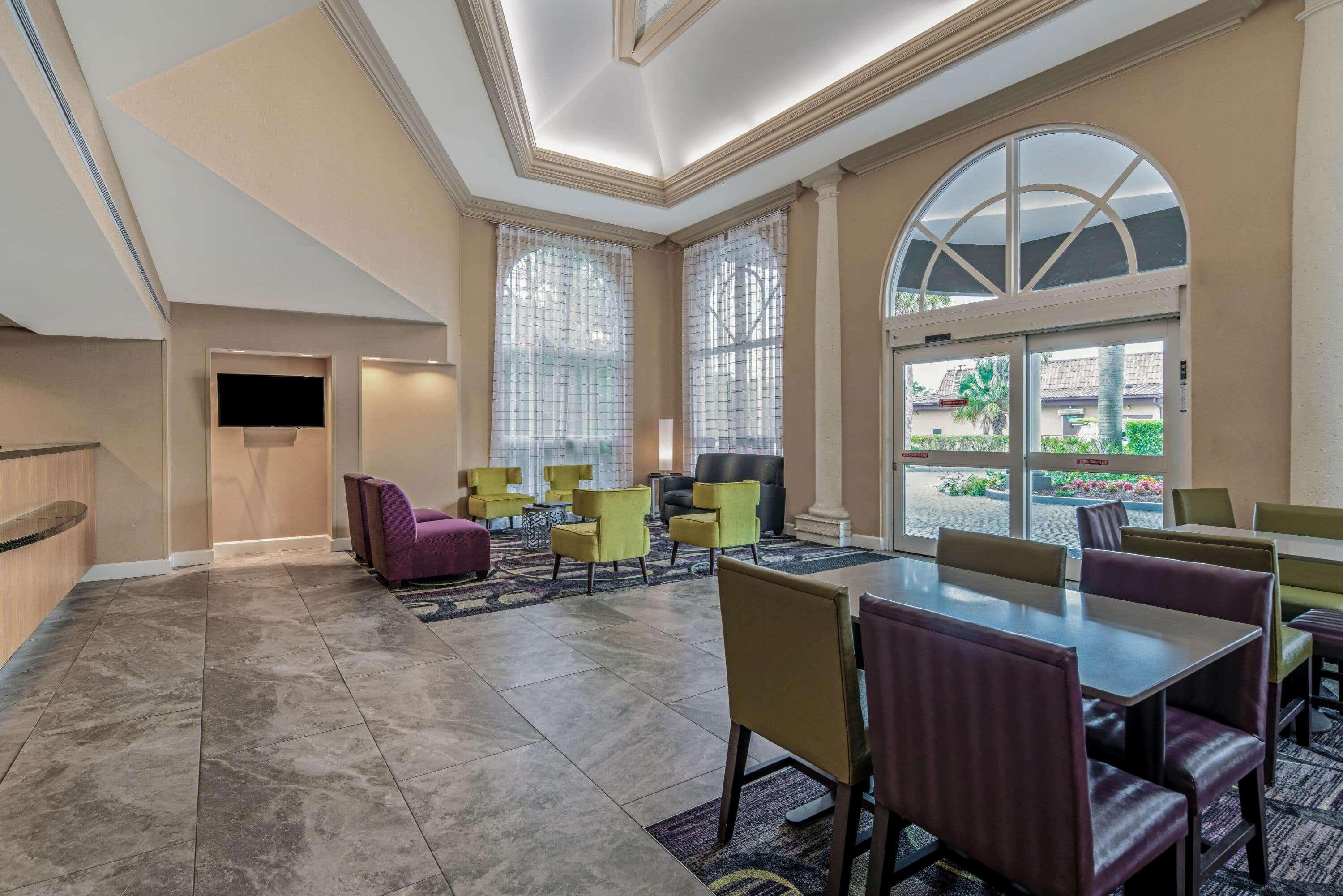 Hotel La Quinta By Wyndham Downtown Naples