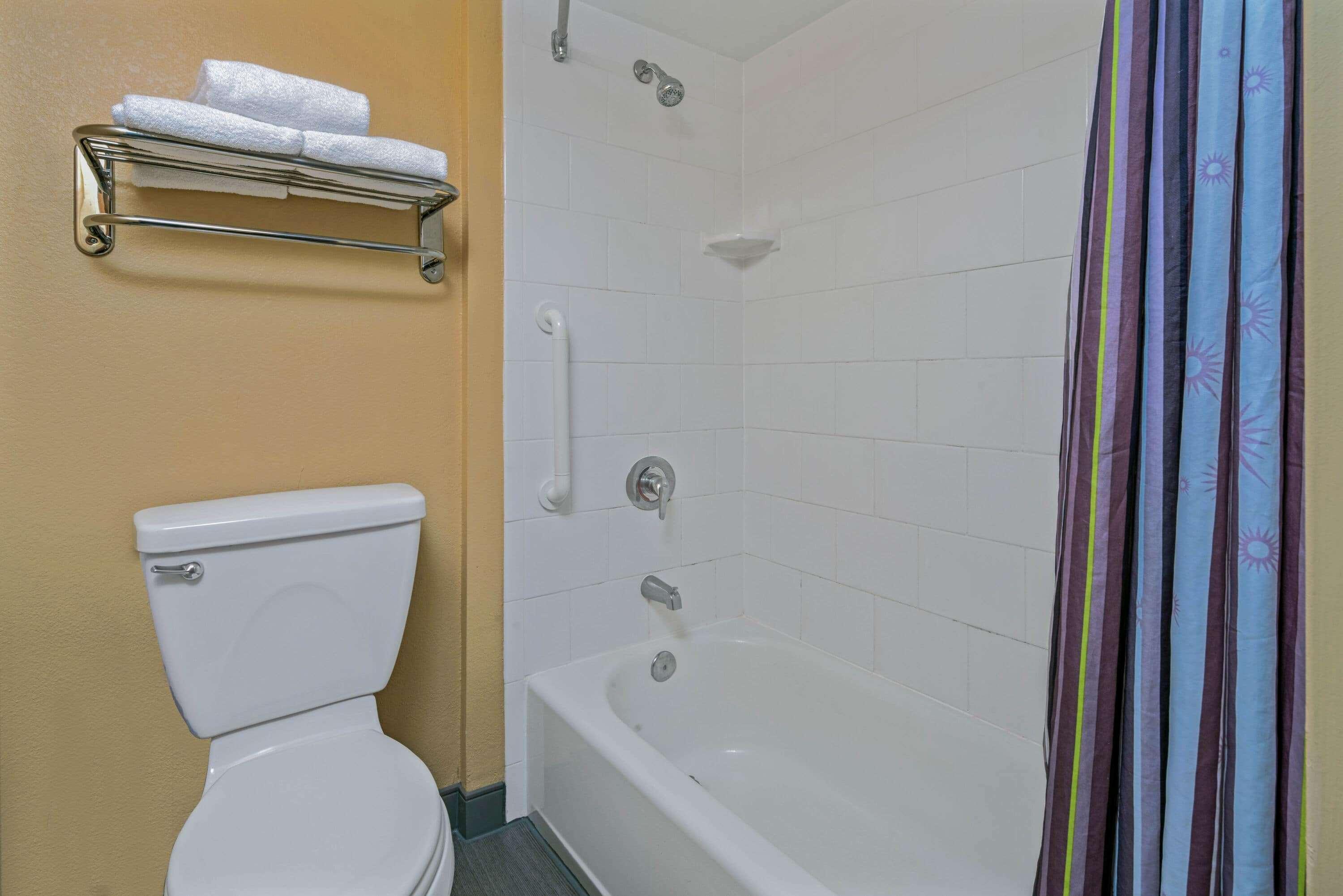 La Quinta By Wyndham Downtown Hotel Naples