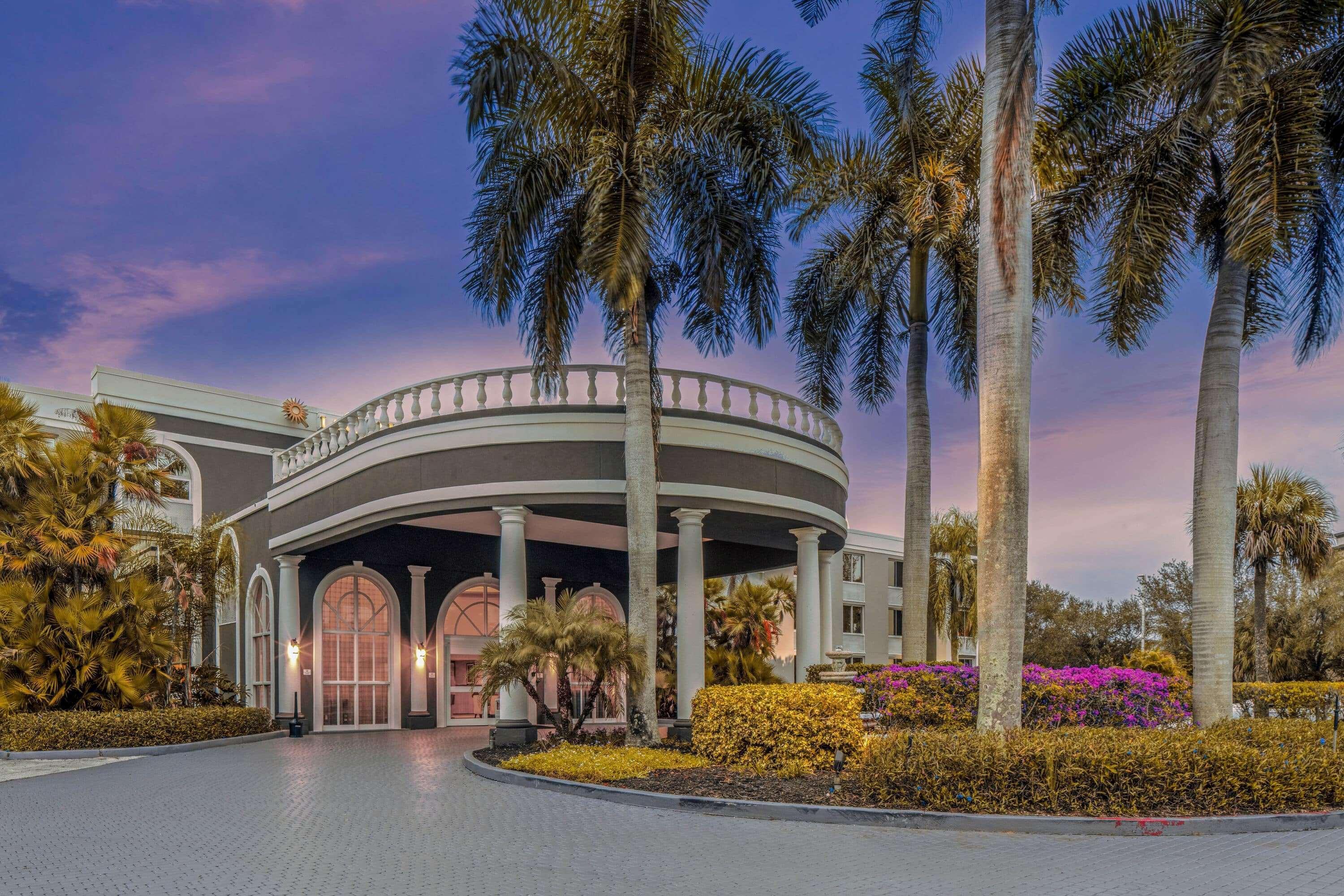 La Quinta By Wyndham Downtown