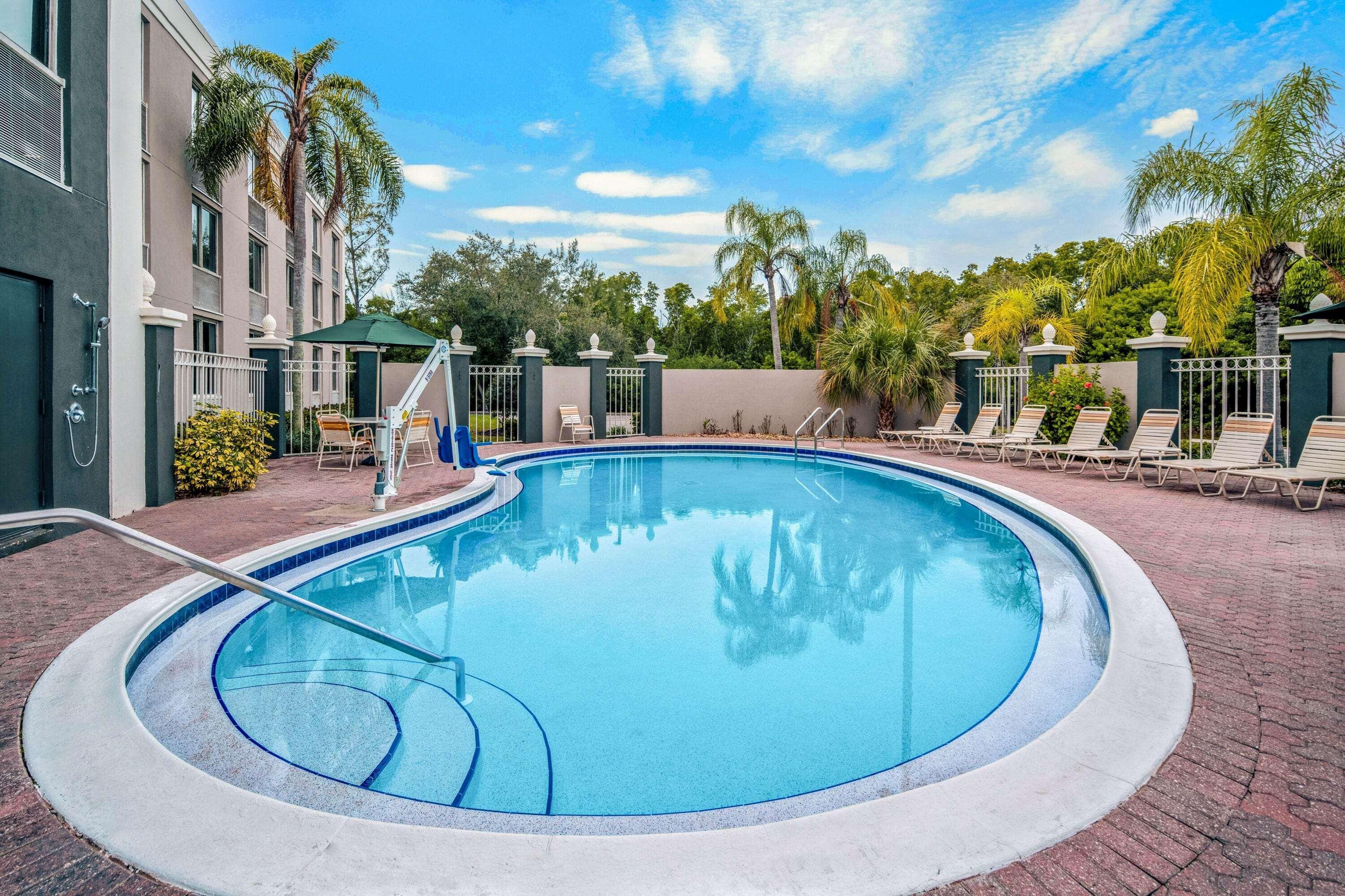 La Quinta By Wyndham Downtown 3* Naples