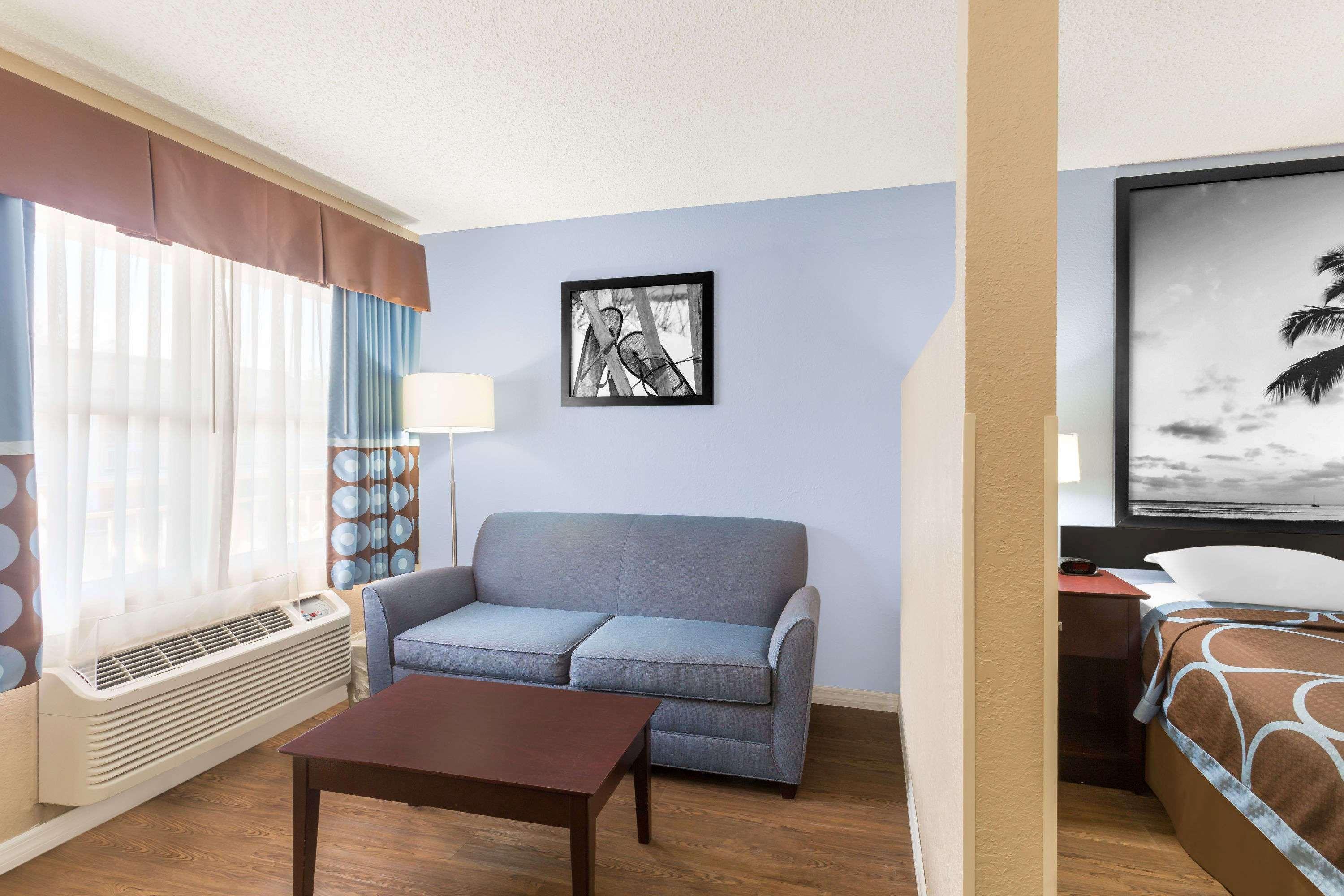 Motel Super 8 By Wyndham Bradenton Area Ellenton