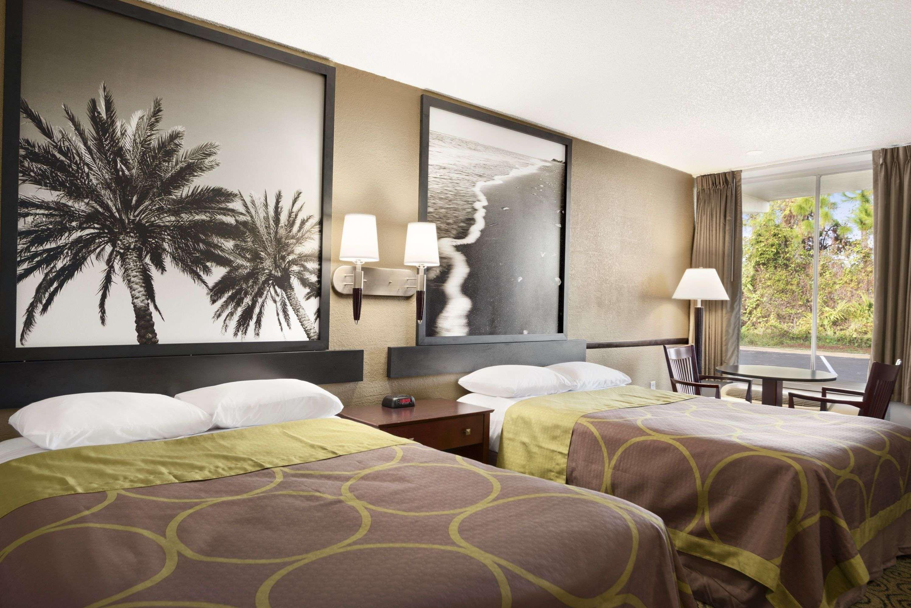 Super 8 By Wyndham Ormond Hotel 2*
