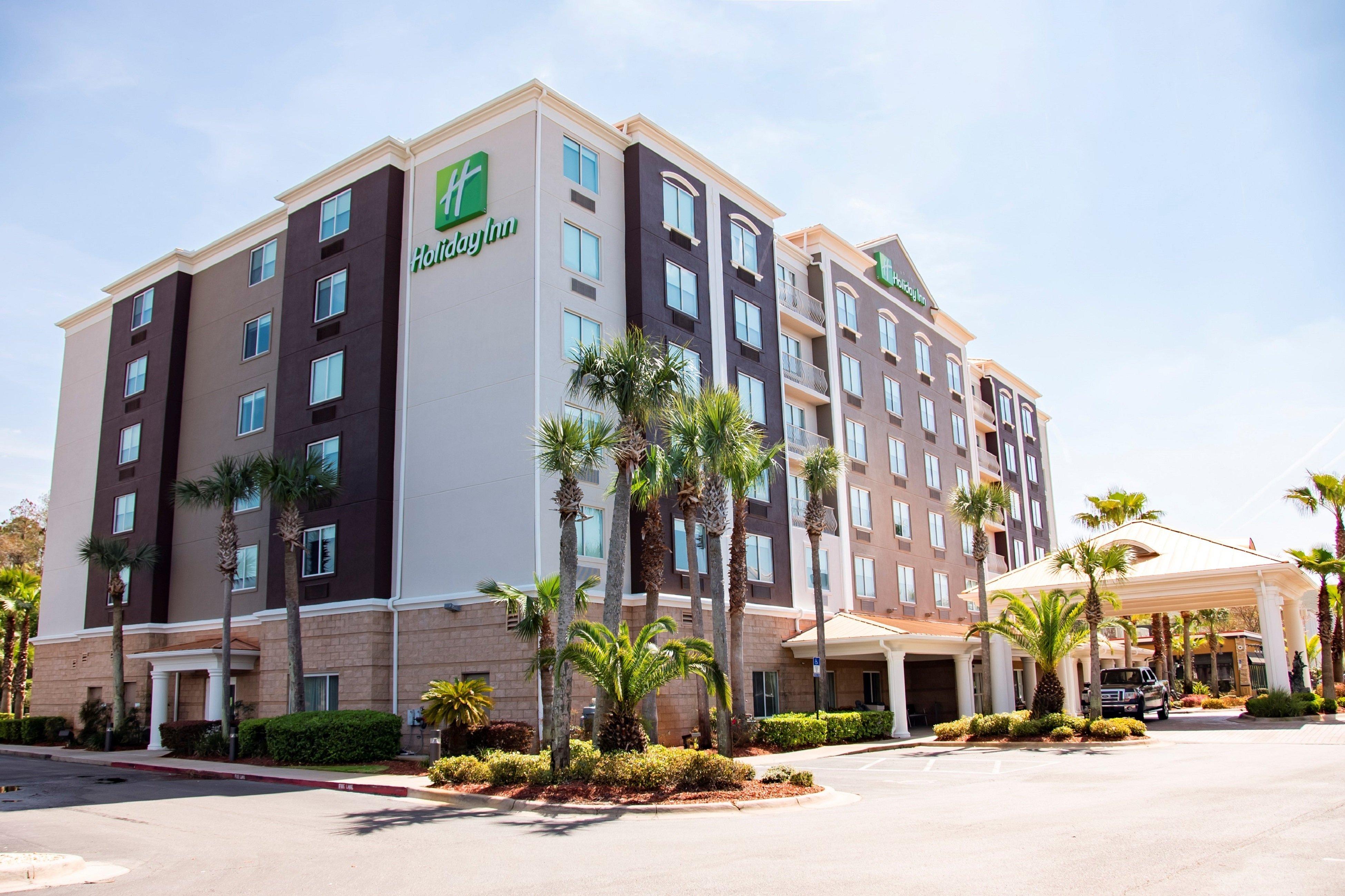 & By Ihg Lake City