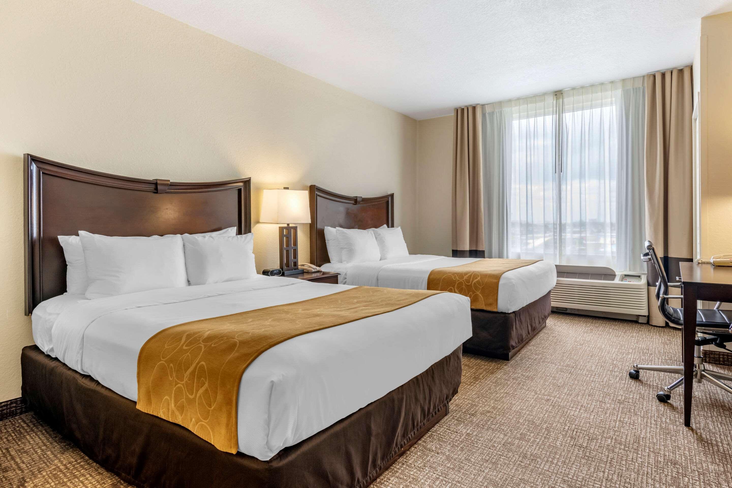 Comfort Maingate East Hotel 3*