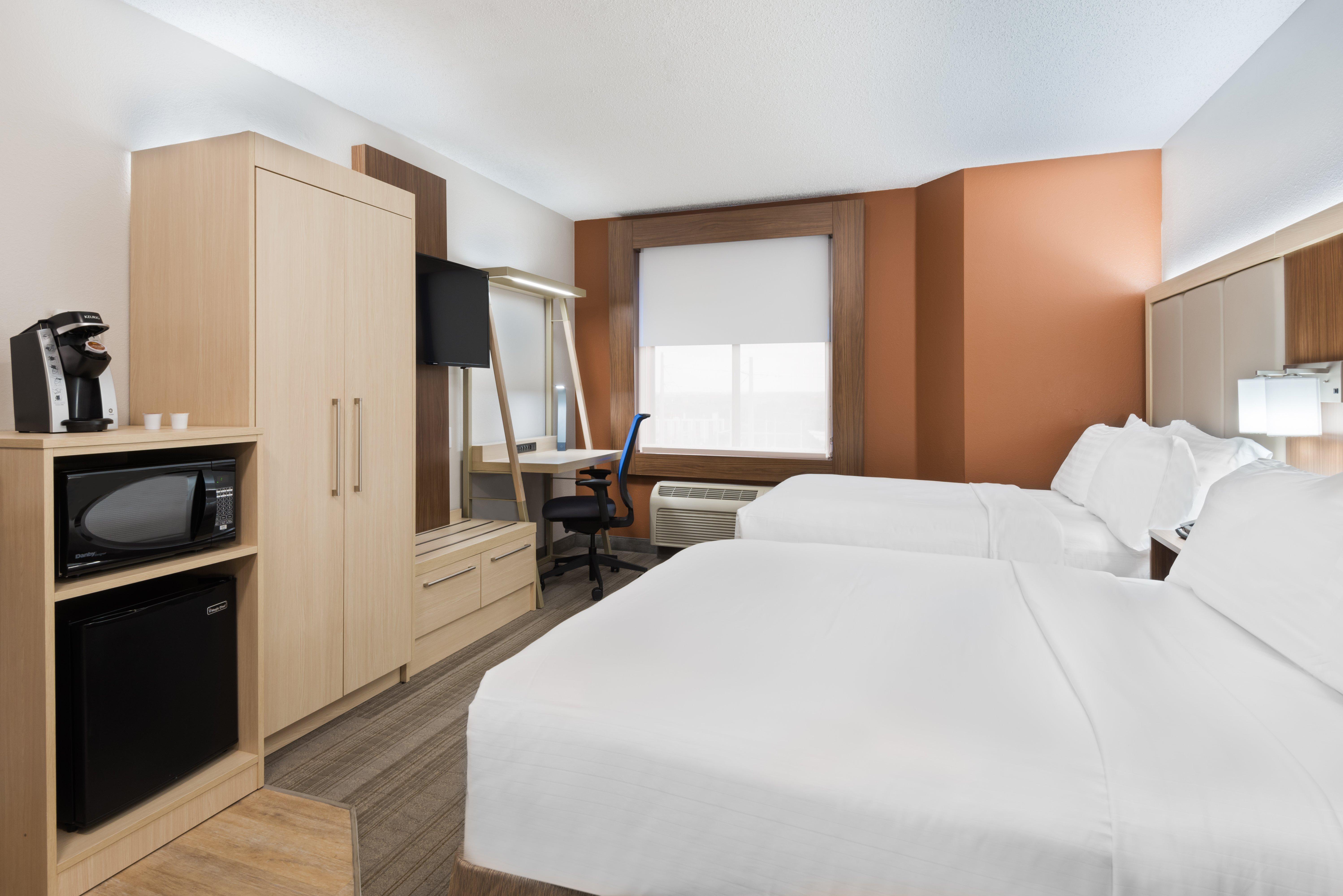 Hotel Express & - Nearest Universal By Ihg 3*