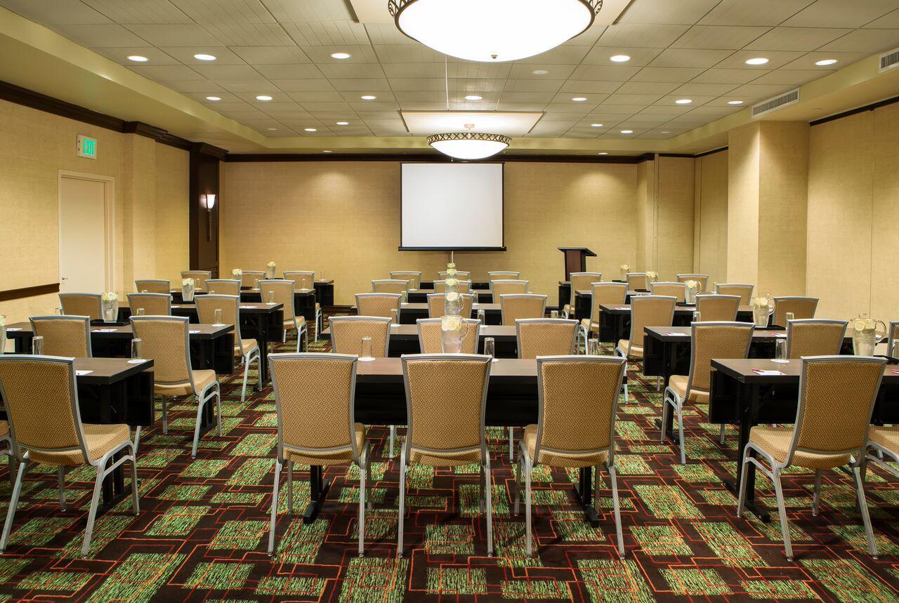 By Marriott Miami Mall Hotel 3*
