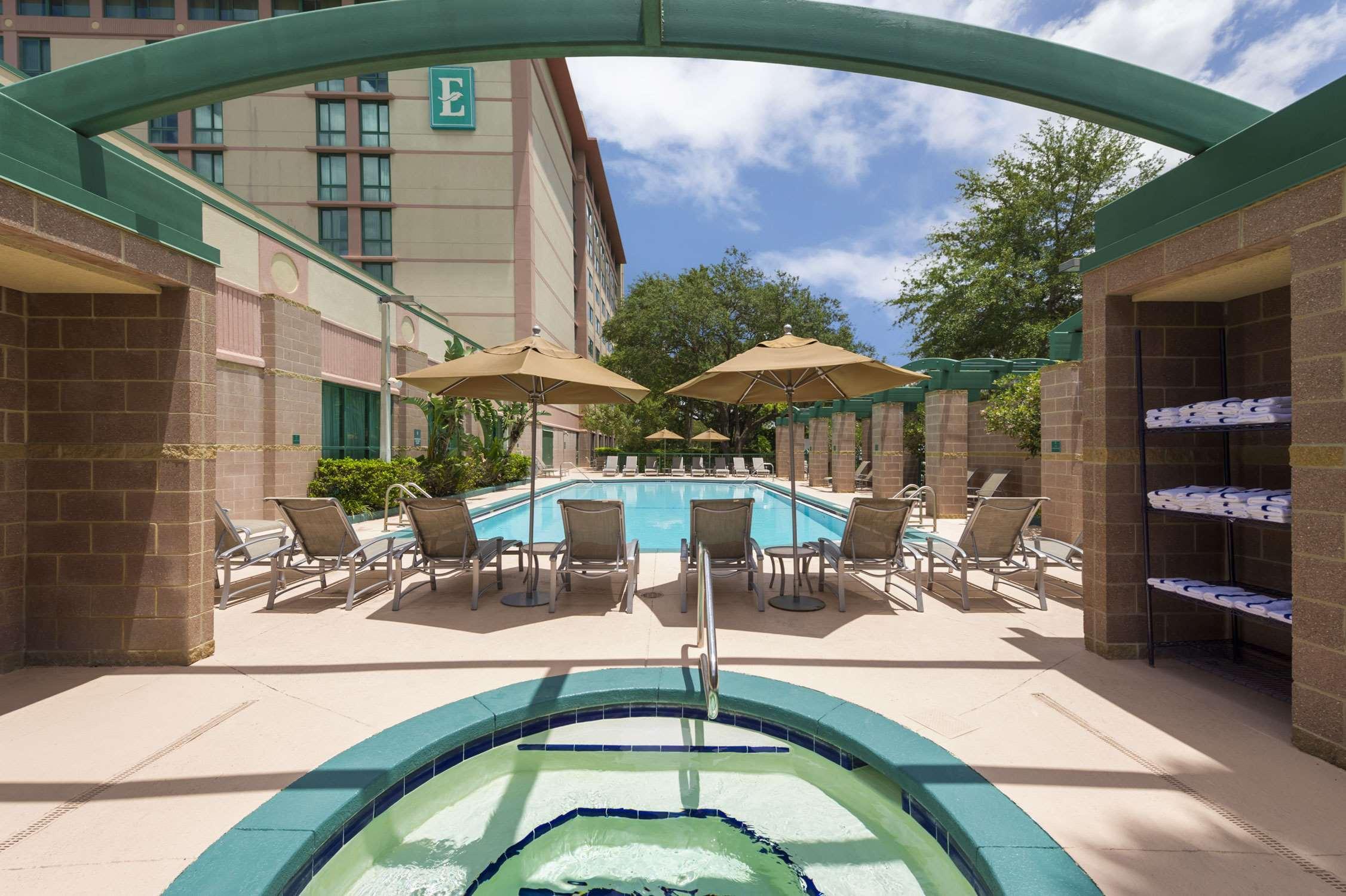 Embassy By Hilton Usf Near Busch Gardens 3*