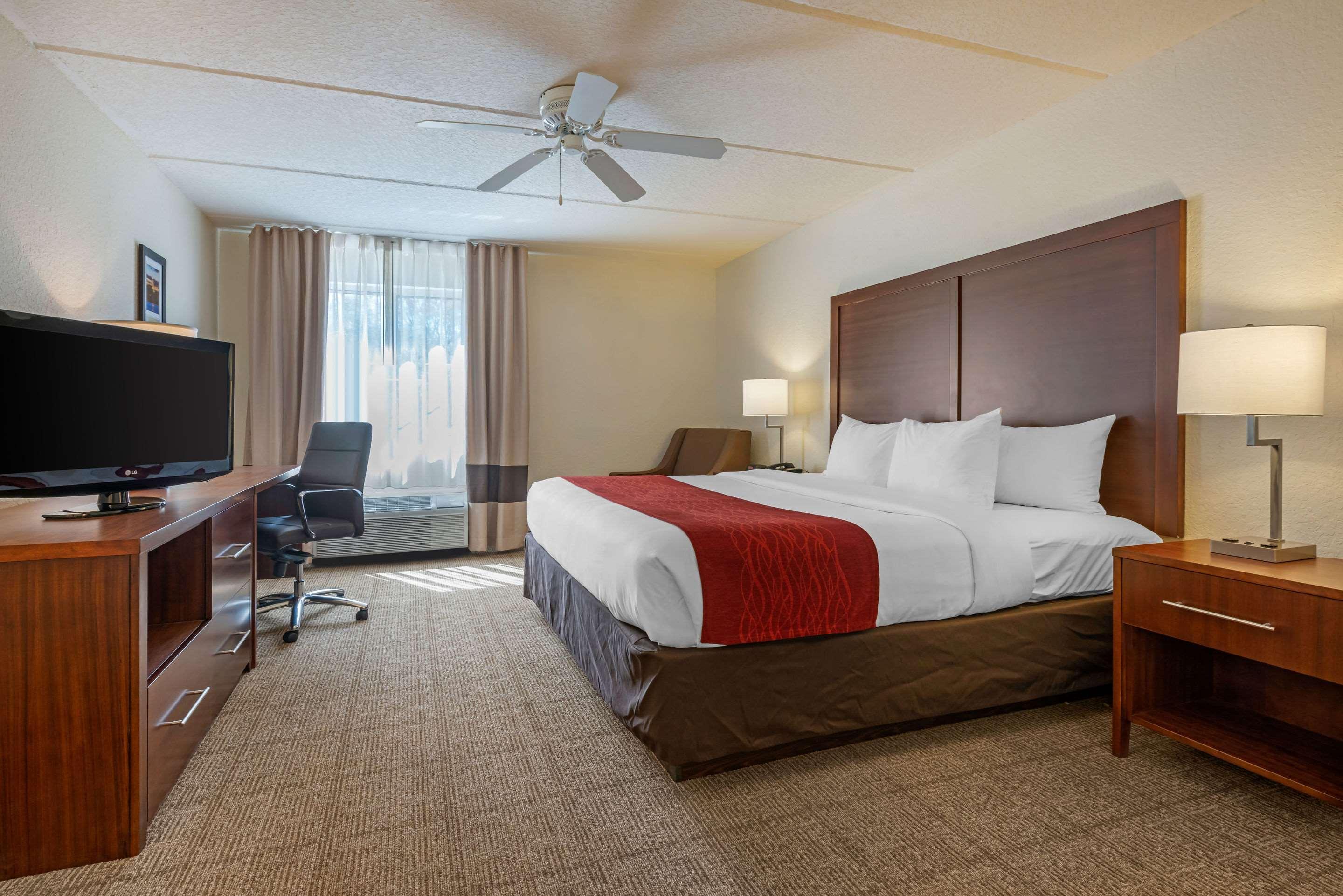 Comfort Kissimmee-lake Buena Vista South Inn 3*