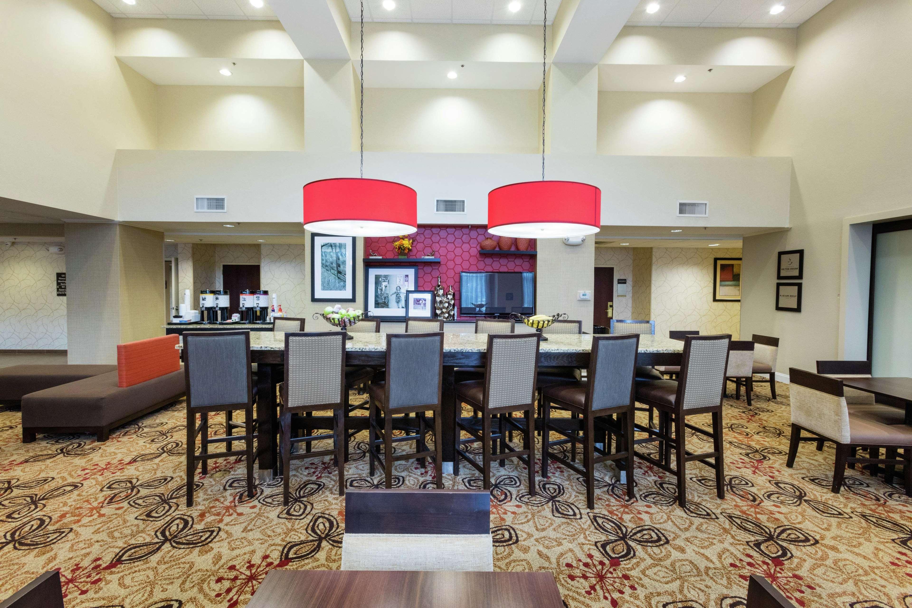 Hampton & Jacksonville-airport Hotel