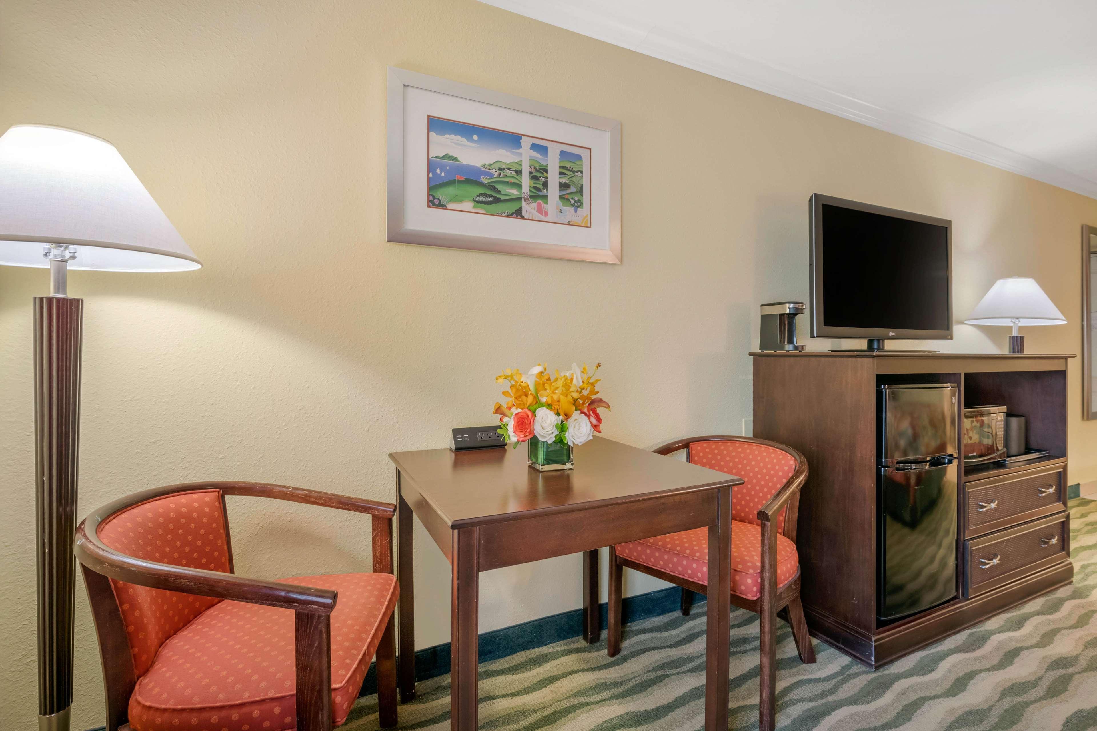 Western Palm Gardens & And Conference Ct Hotel 3*