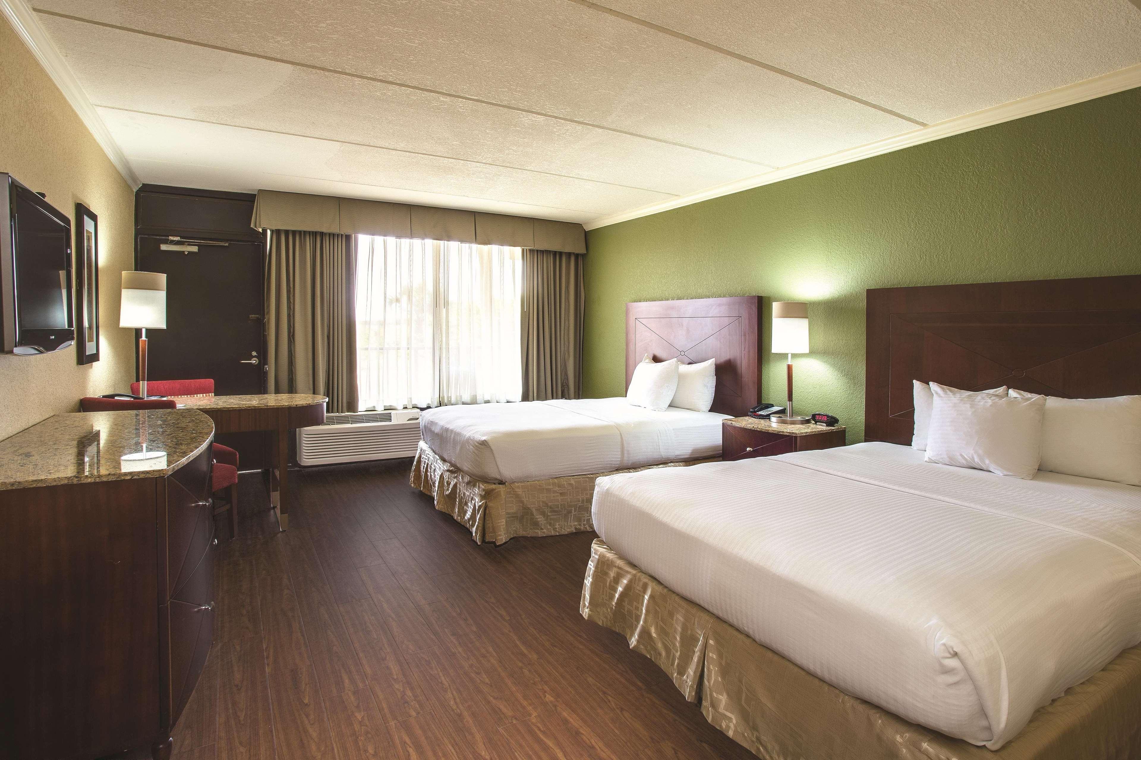 Hotel La Quinta By Wyndham Cocoa Oceanfront