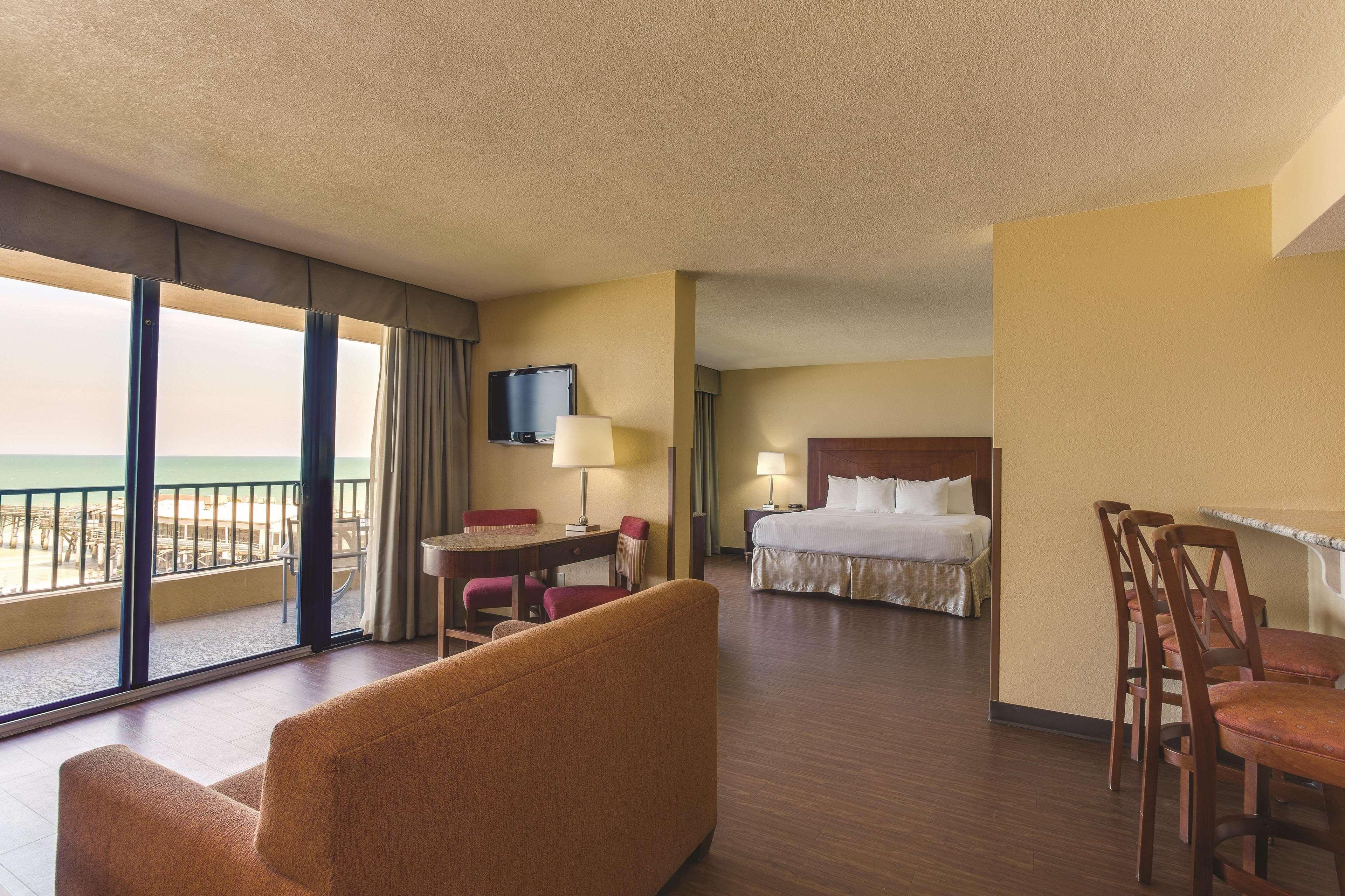 La Quinta By Wyndham Cocoa Oceanfront Hotel Cocoa Beach