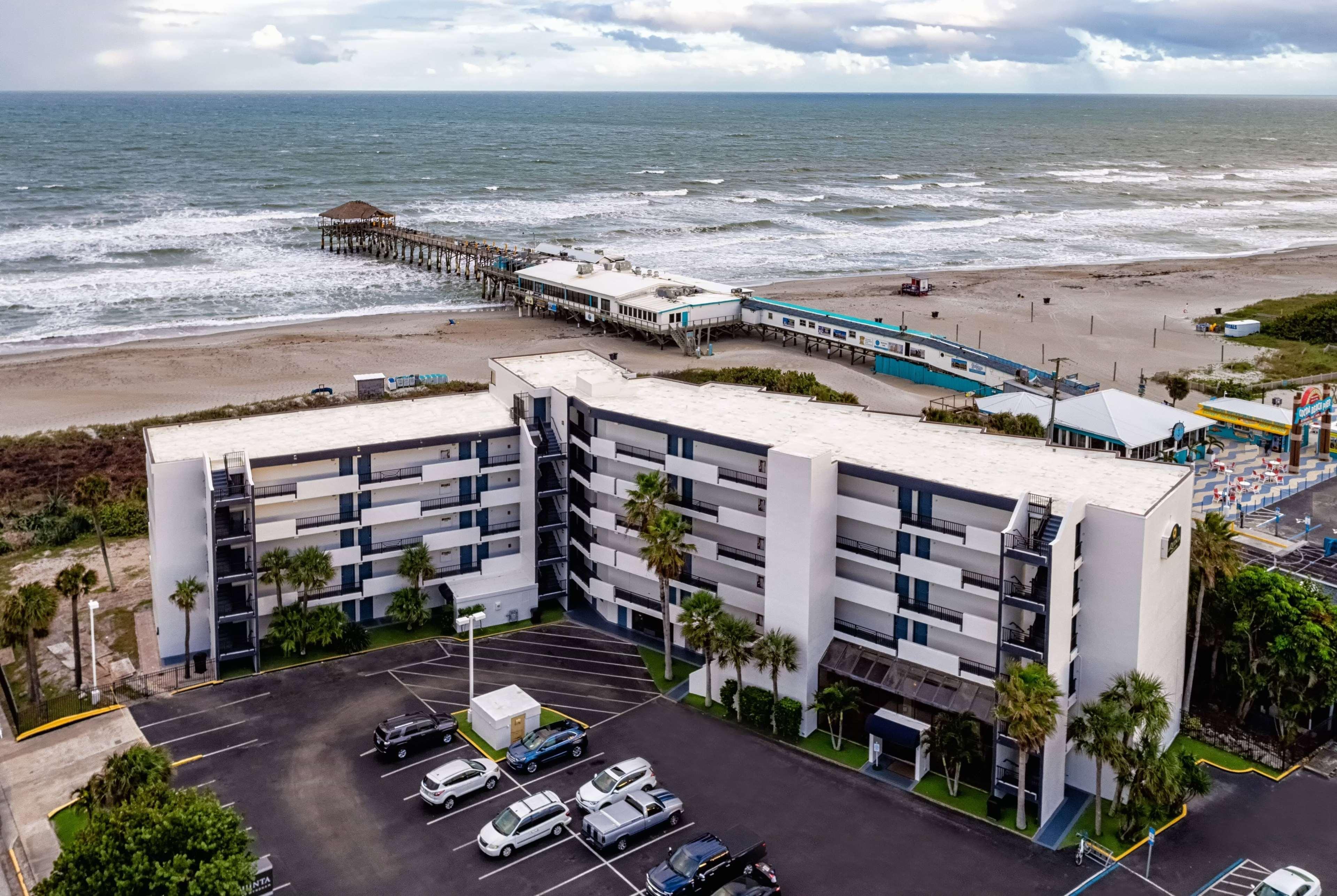 La Quinta By Wyndham Cocoa Oceanfront 3*