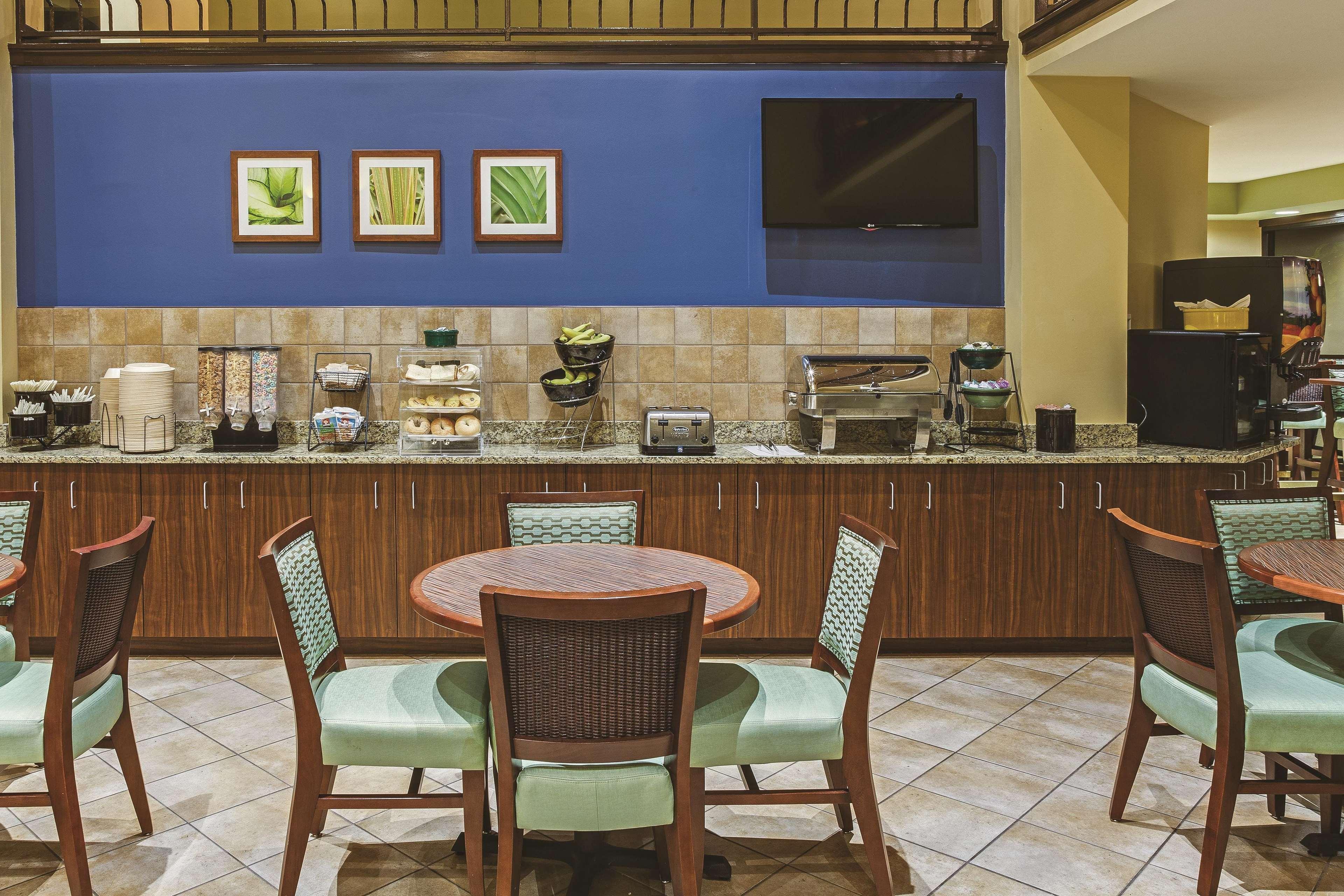 Hotel La Quinta By Wyndham Cocoa Oceanfront