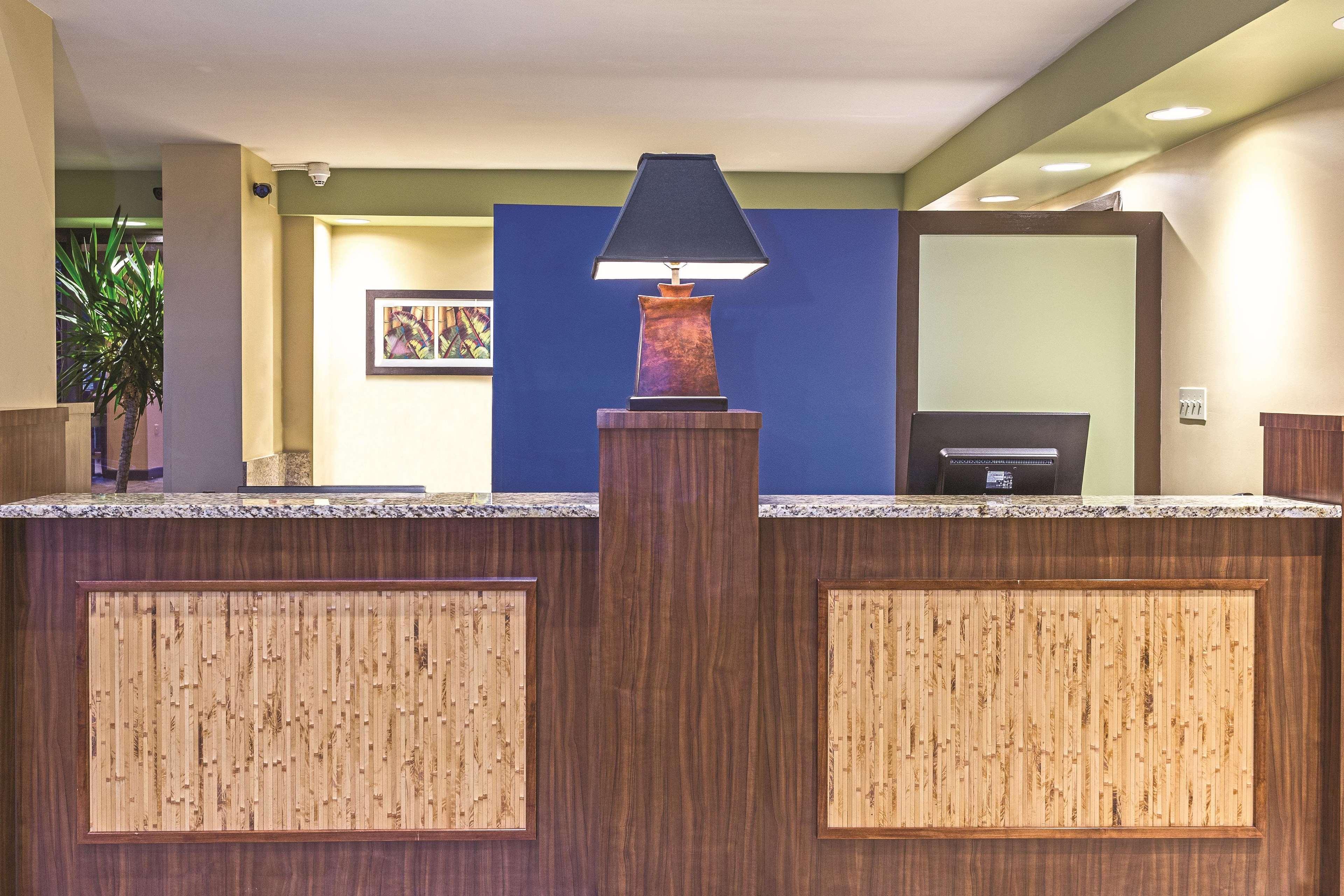 Hotel La Quinta By Wyndham Cocoa Oceanfront 3*