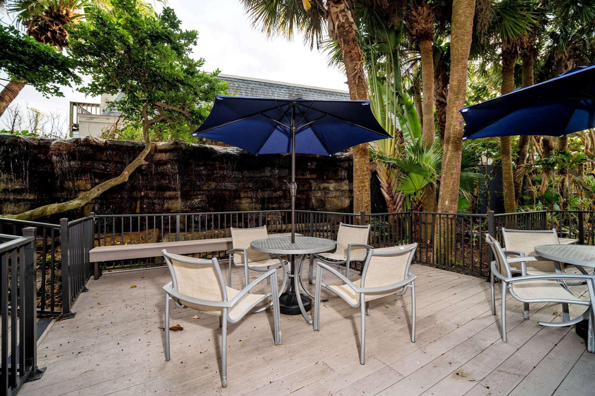 Hotel La Quinta By Wyndham Cocoa Oceanfront
