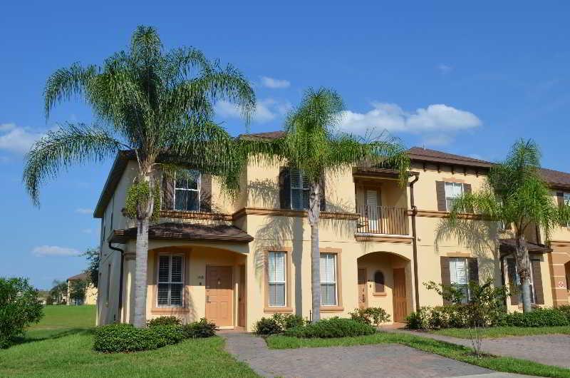 Regal Palms *