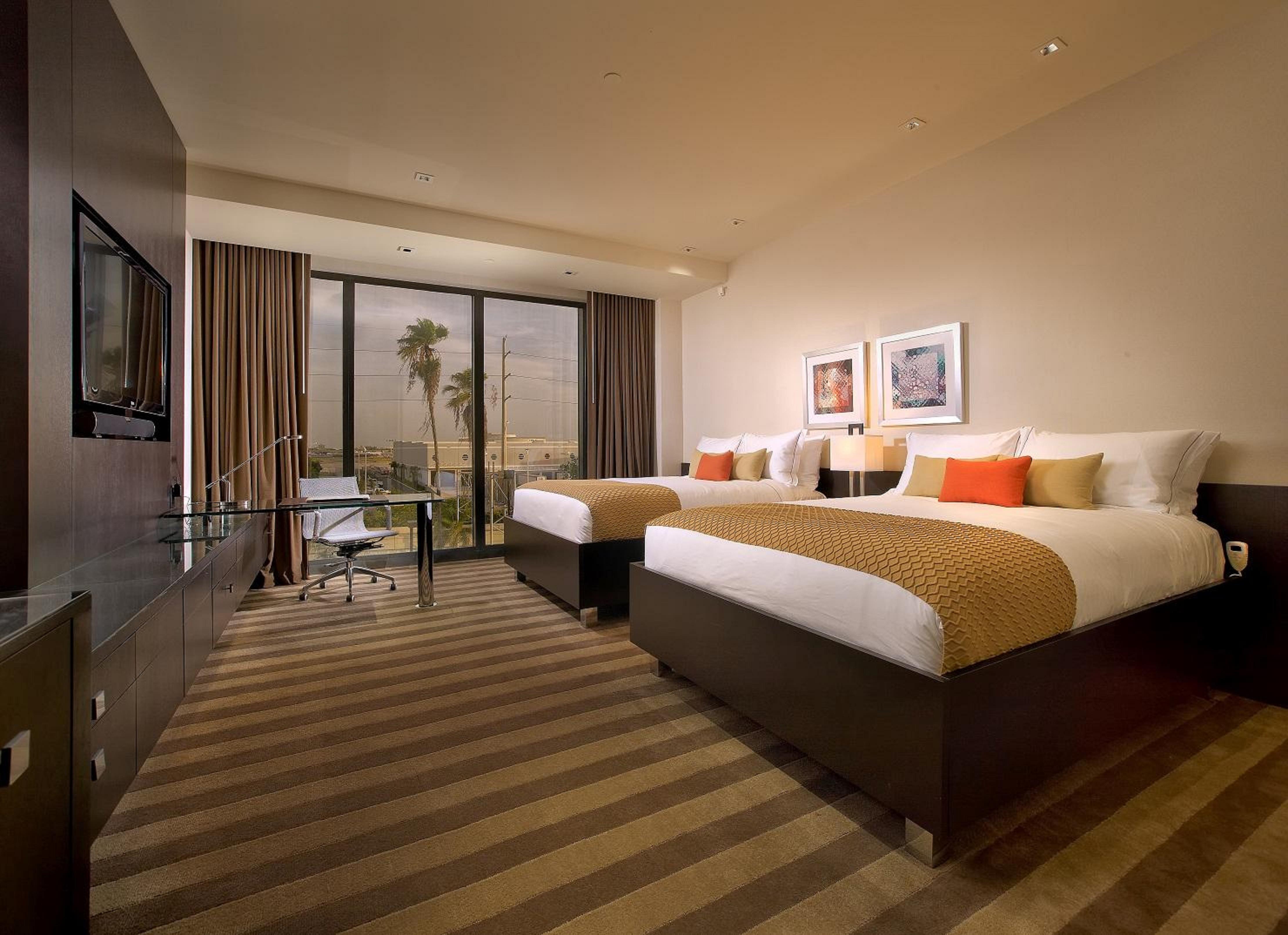 Eb Miami Airport Hotel 4*