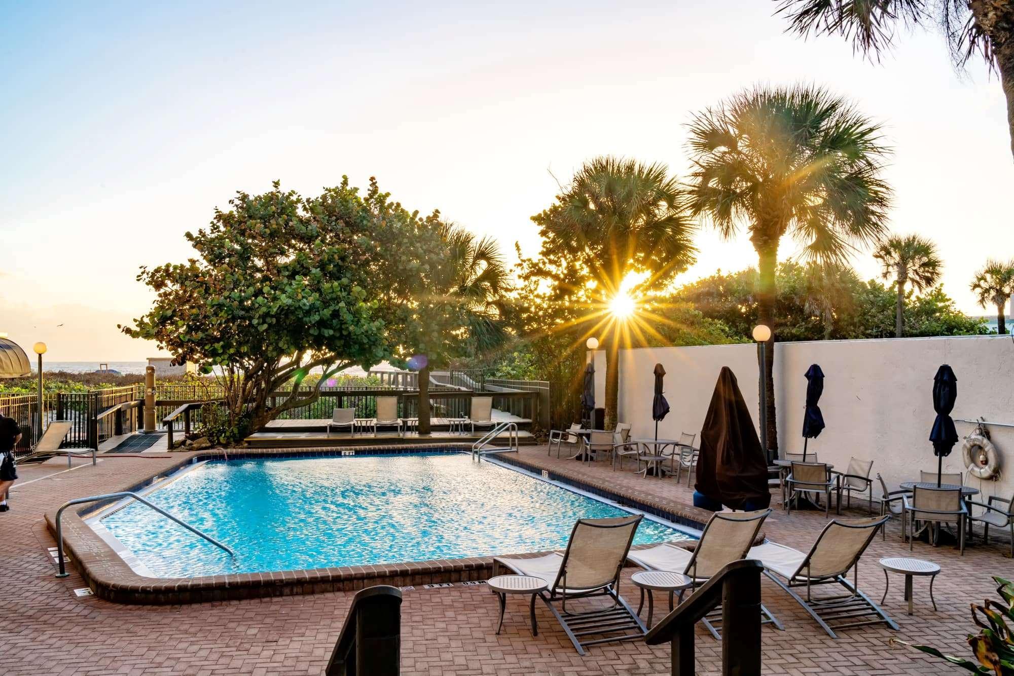 Hotel La Quinta By Wyndham Cocoa Oceanfront Cocoa Beach