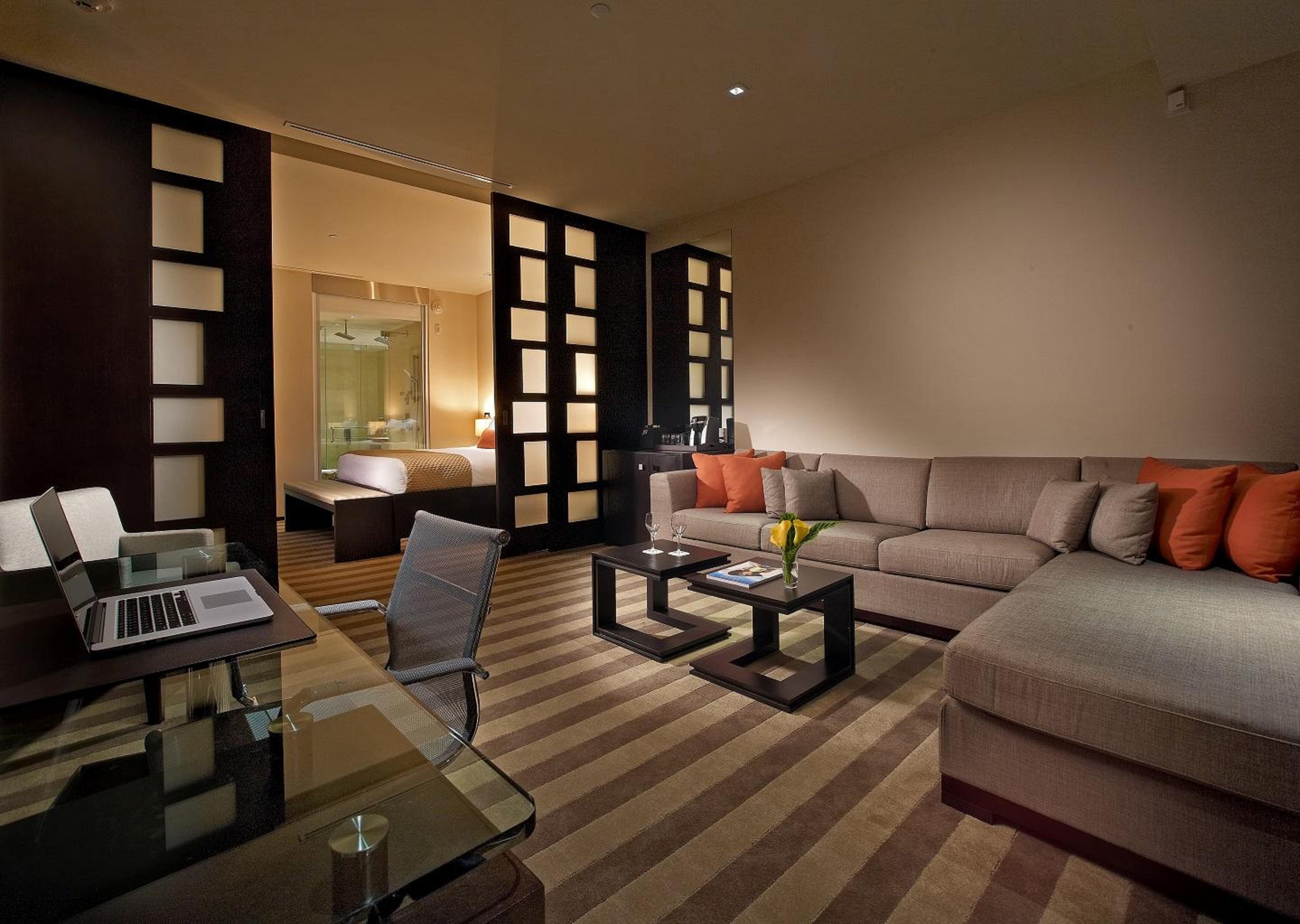 Eb Miami Airport 4*