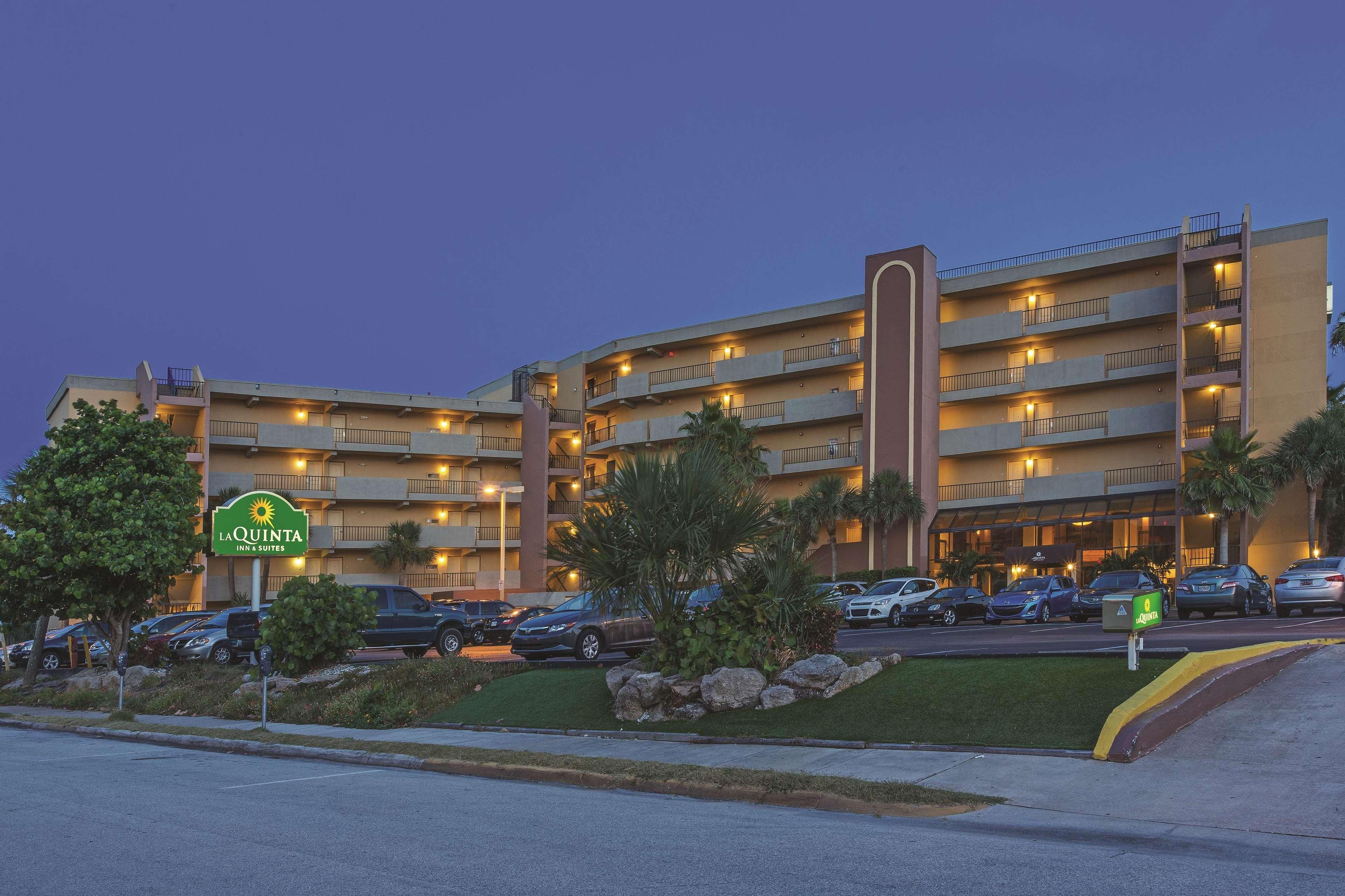 Hotel La Quinta By Wyndham Cocoa Oceanfront 3*