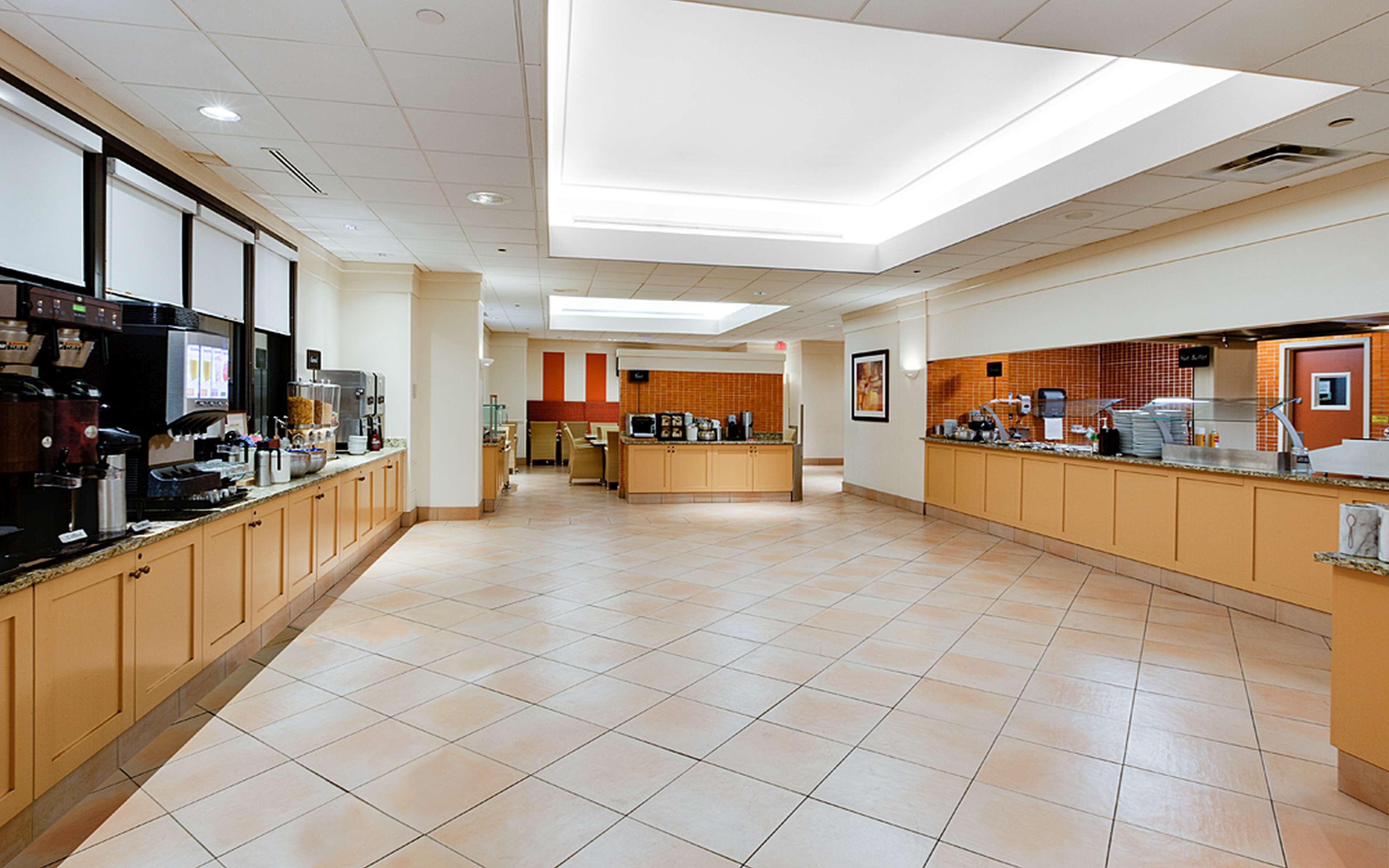 Embassy By Hilton Airport Westshore Hotel Tampa