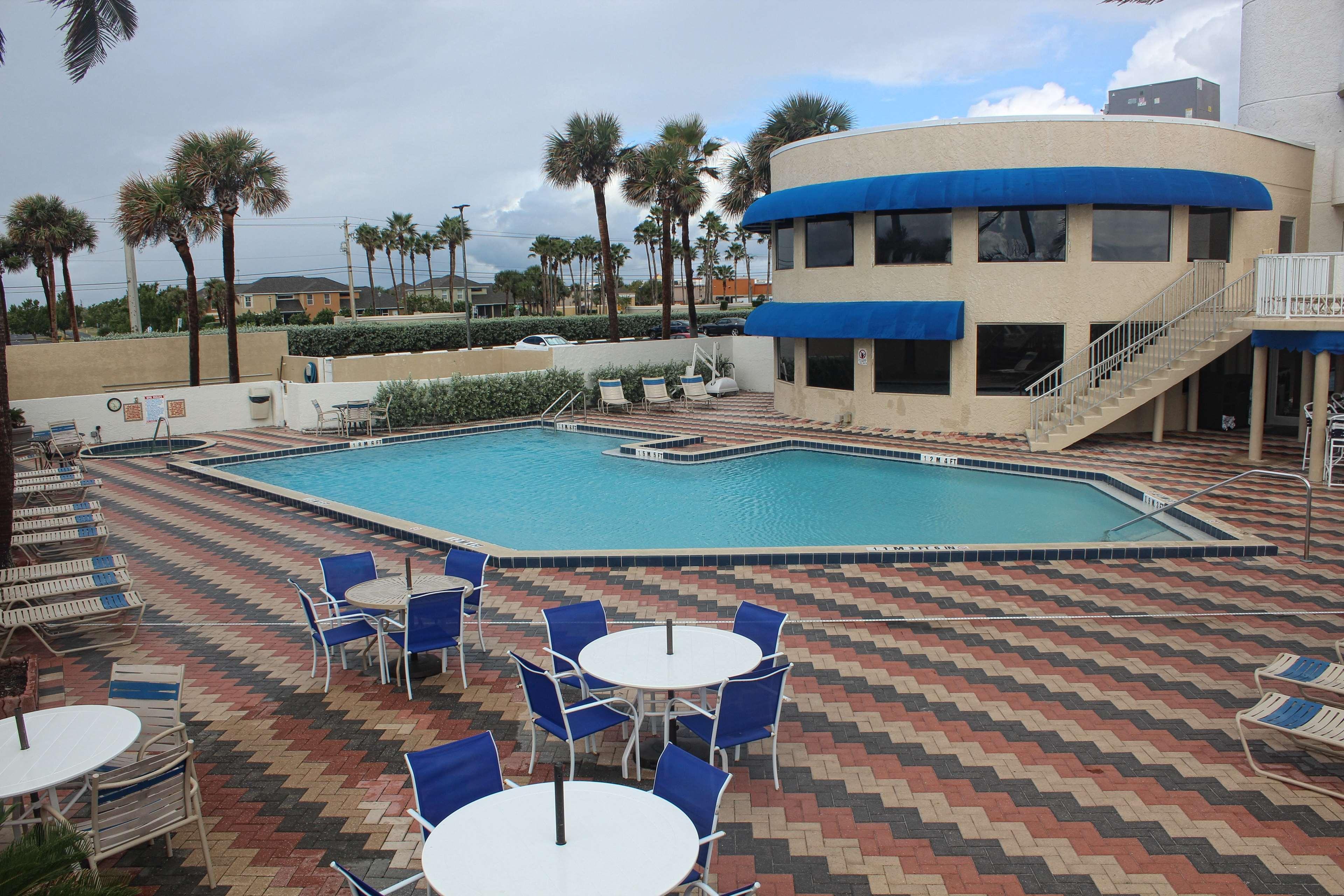 Hotel Radisson Oceanfront 3*