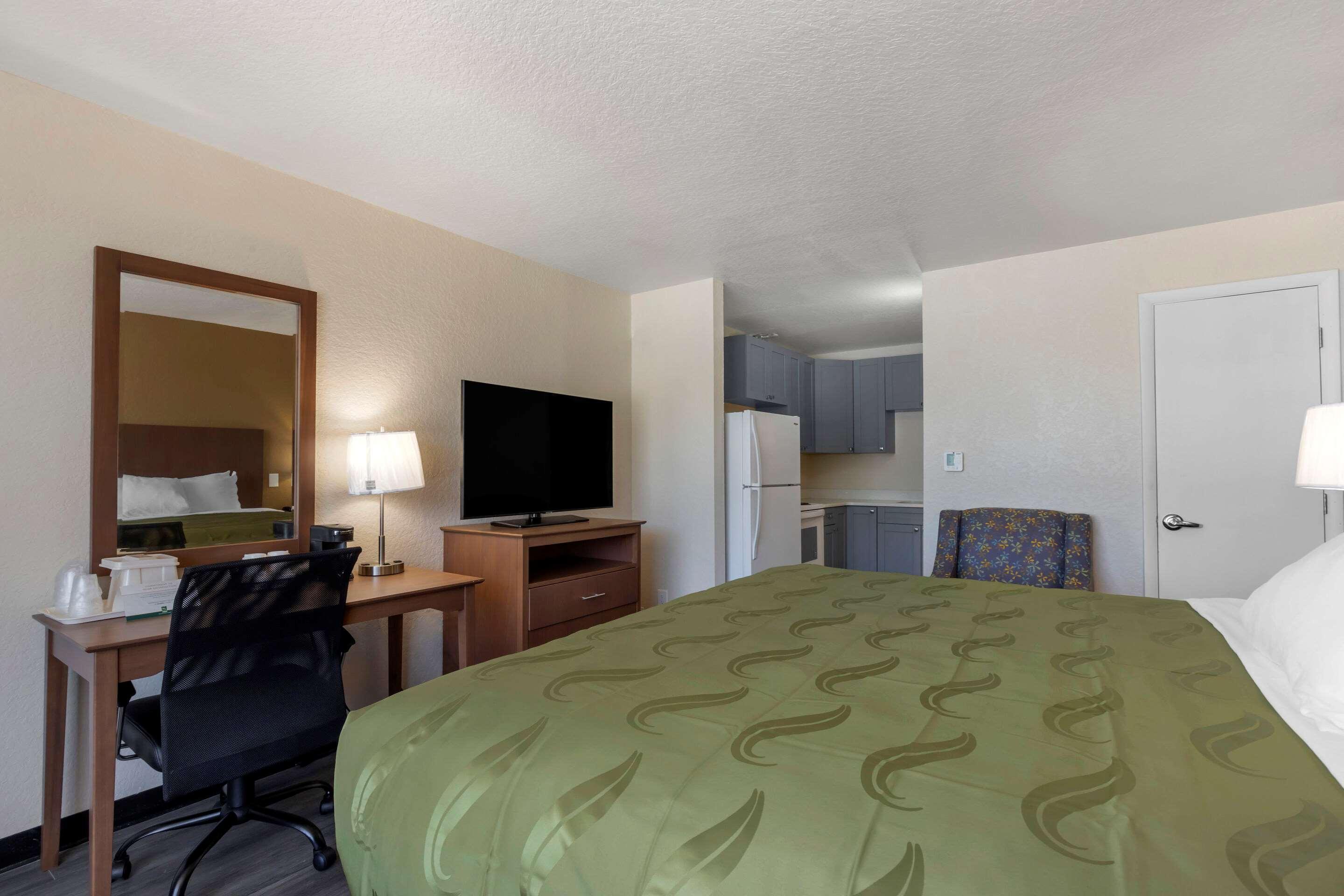 Quality North-tampa Bay Inn