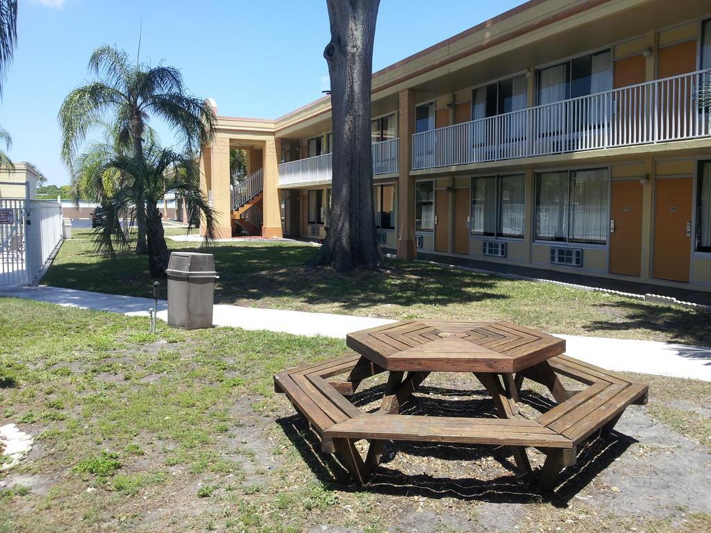 Inn Quality North-tampa Bay