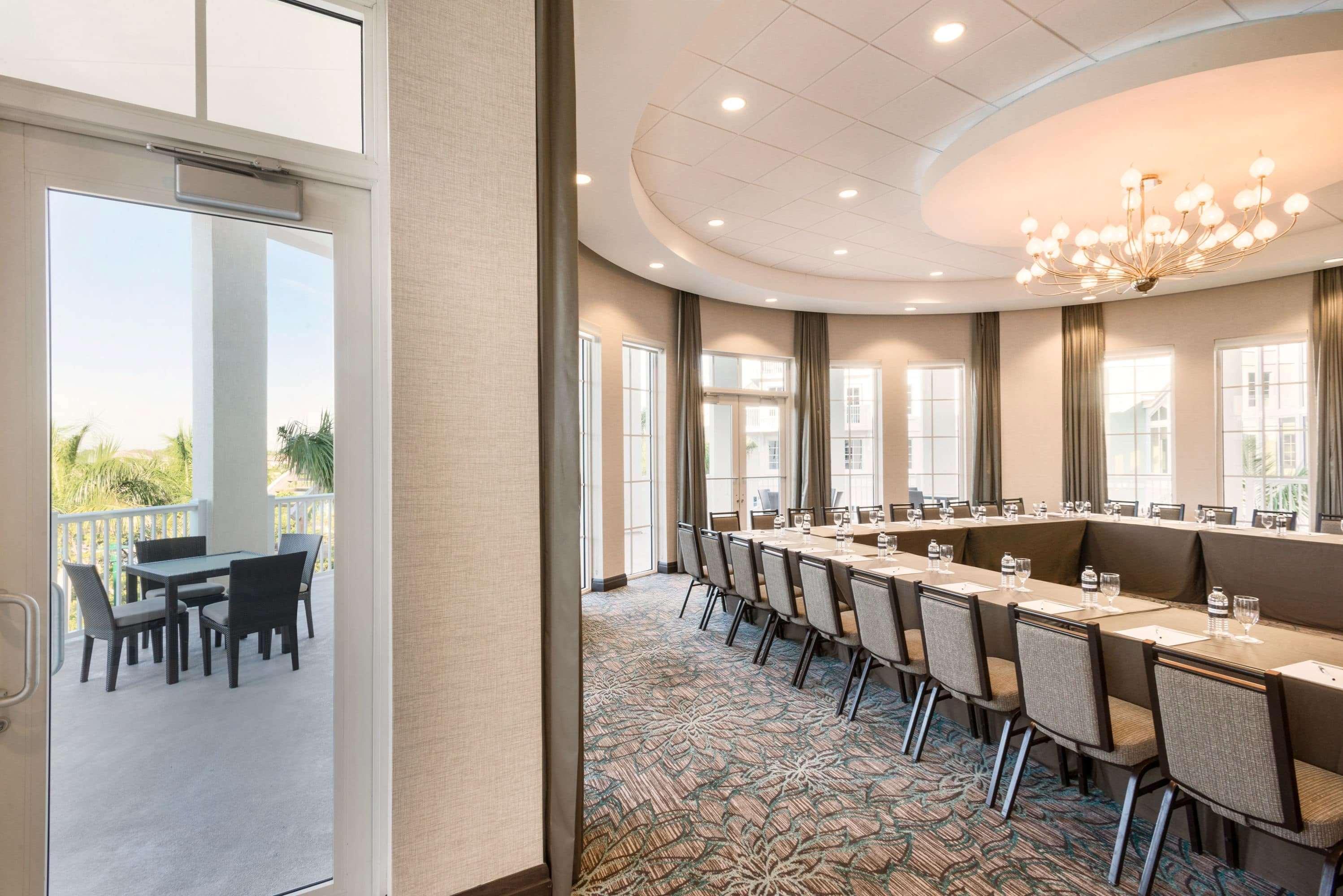 Wyndham Grand At Harbourside Place Hotel 4*