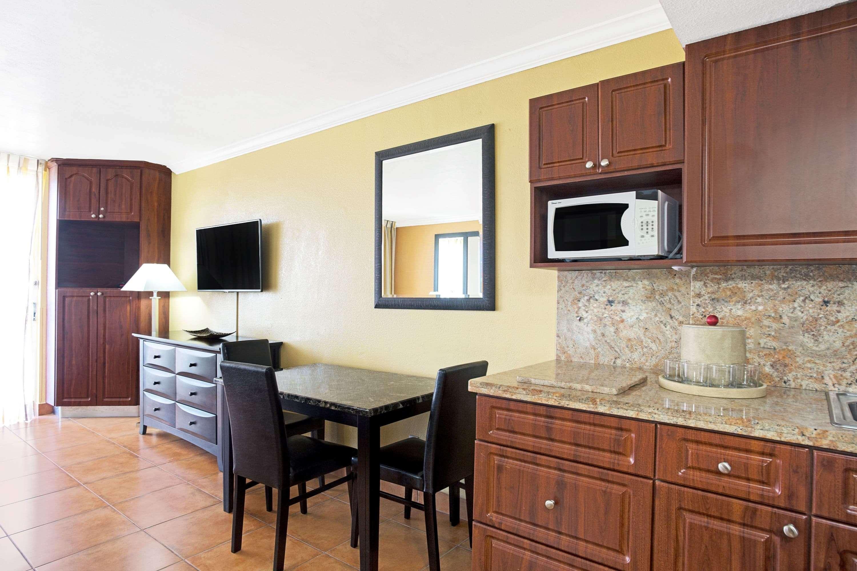 Hotel Ramada Plaza By Wyndham Marco Polo Golden Beach