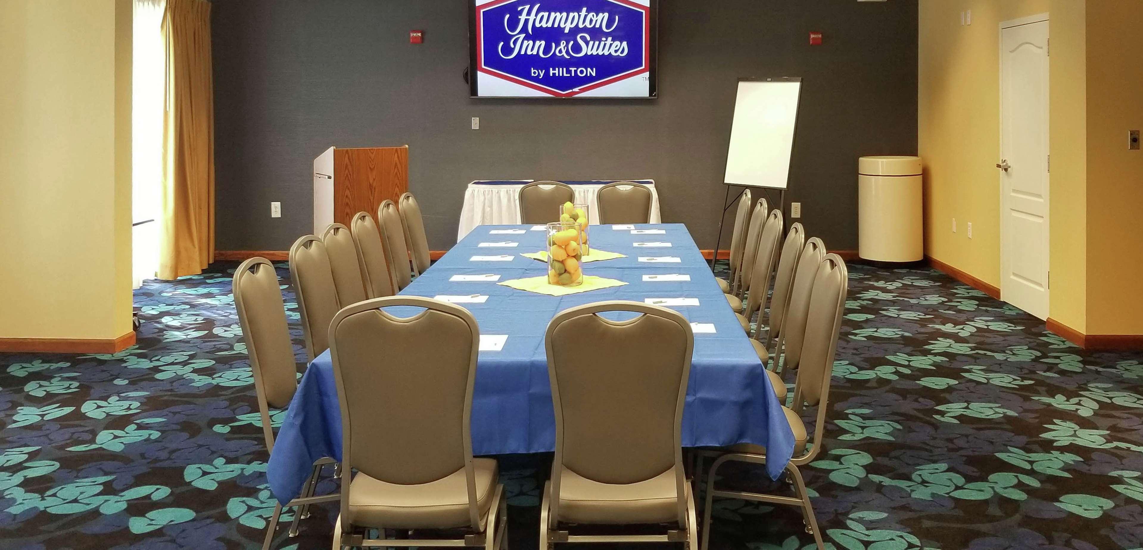 Hotel Hampton & Deerwood Park 3*