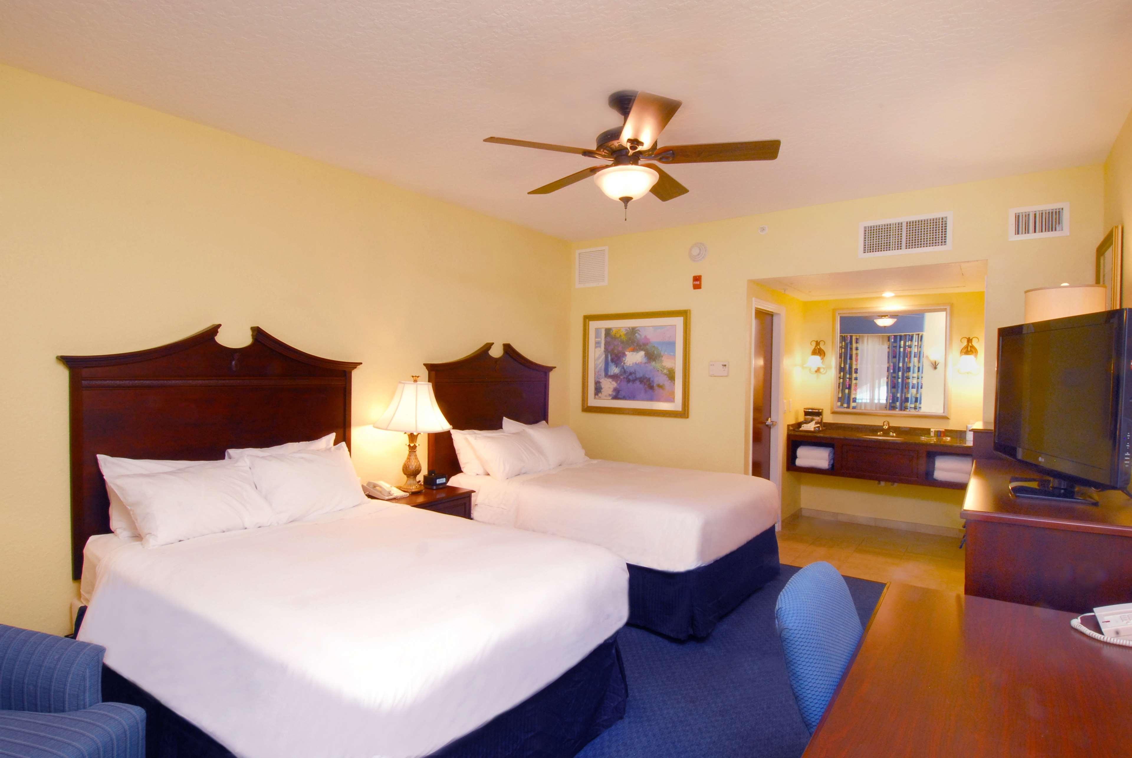 Hotel Radisson At The Port 3*