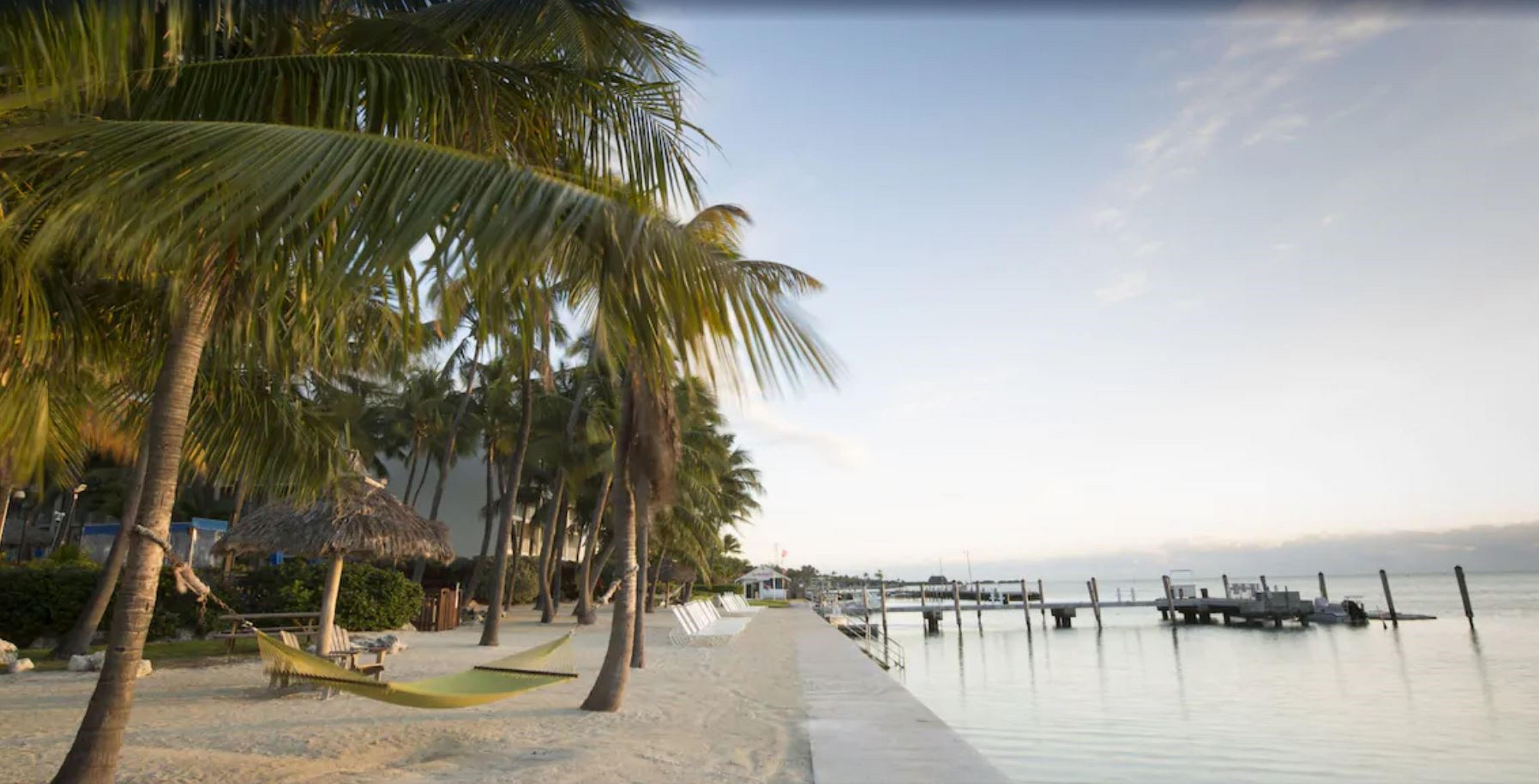 Amara Cay Hotel 4*