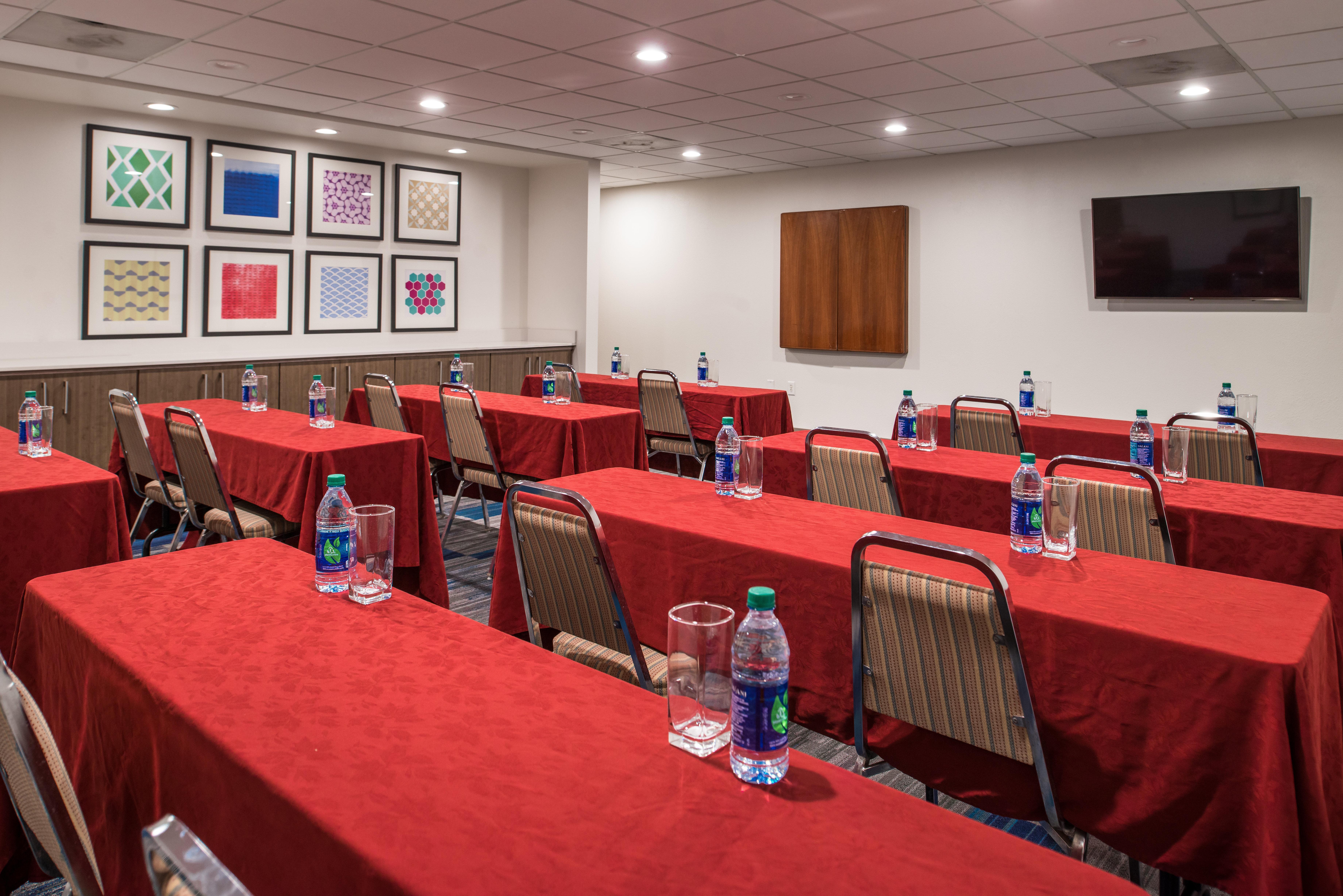 Hotel Express & Tampa-anderson Road-veterans Exp By Ihg 2*