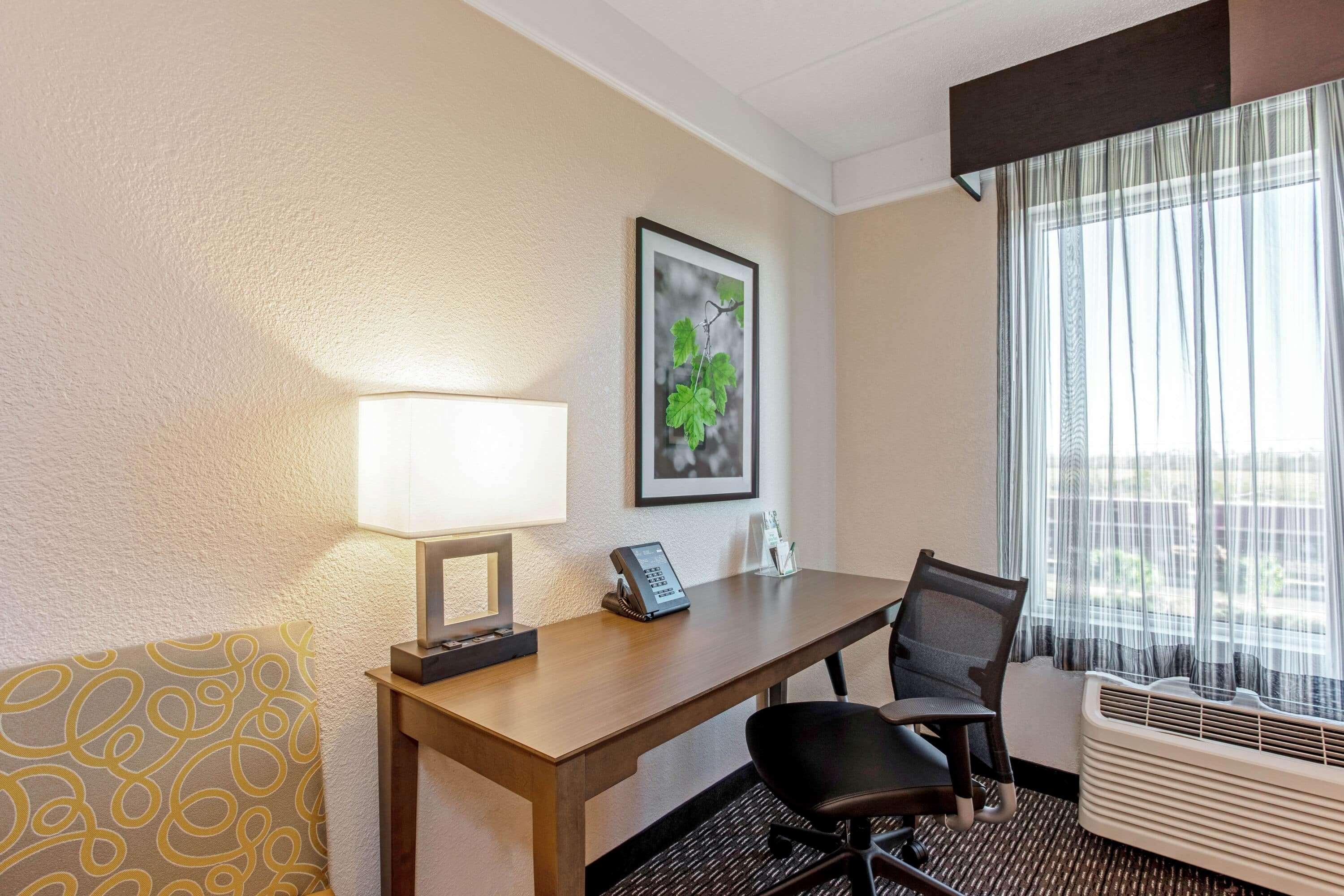 La Quinta & By Wyndham Hotel 3*