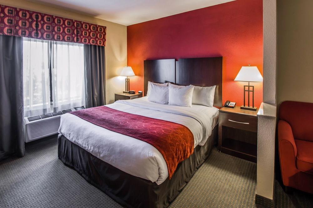 Comfort West Hotel 3*