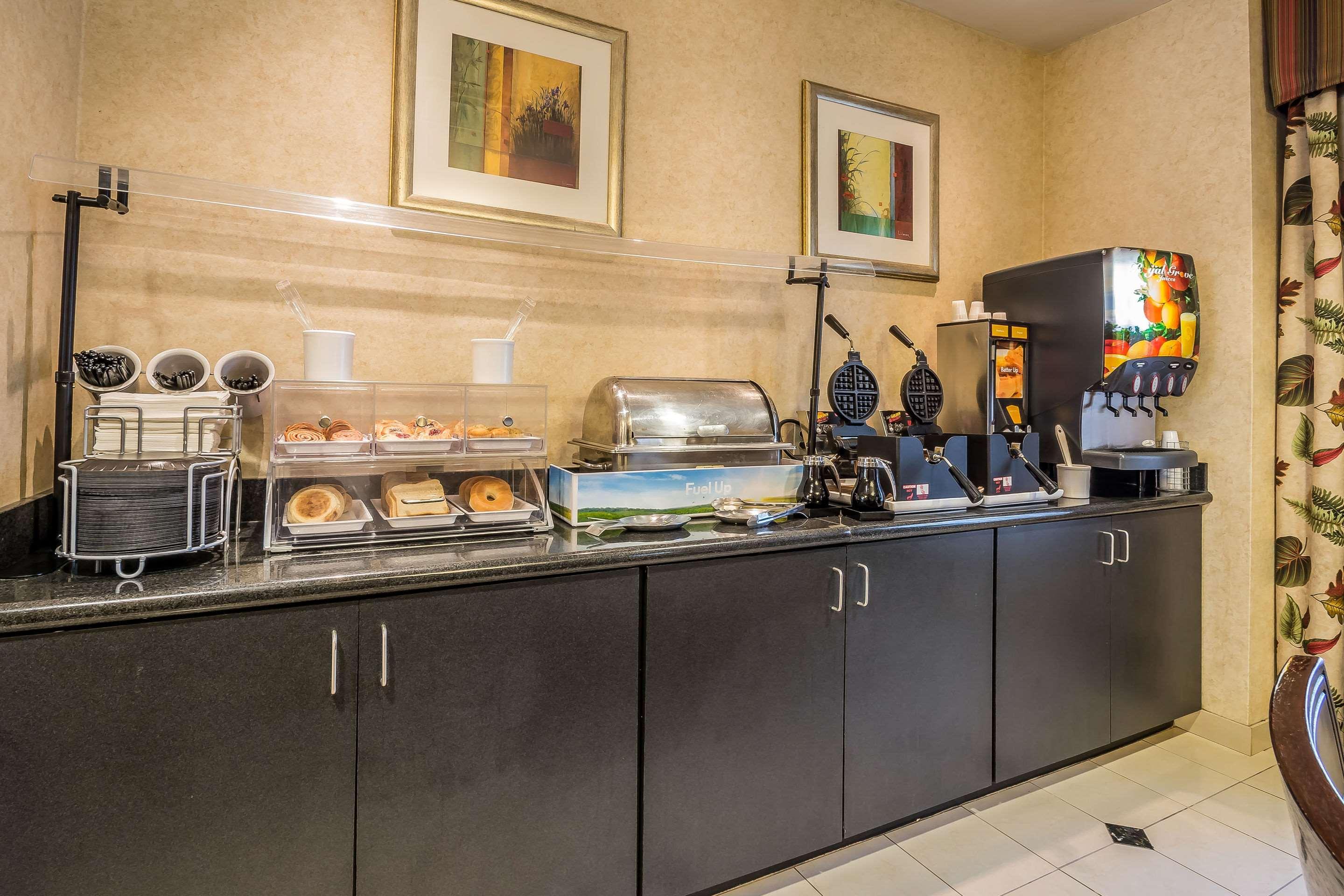 Comfort West Hotel