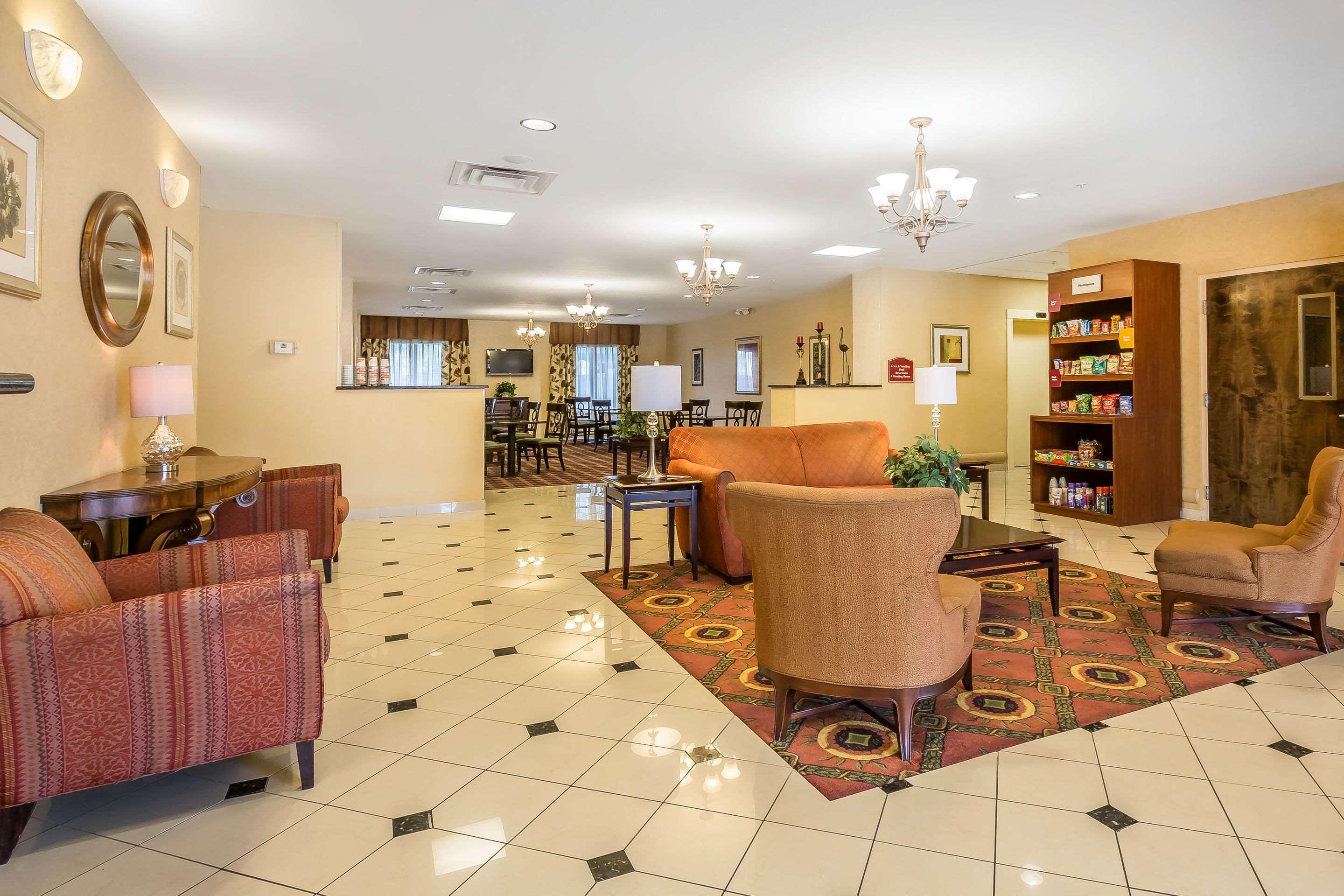 Comfort West Hotel 3*