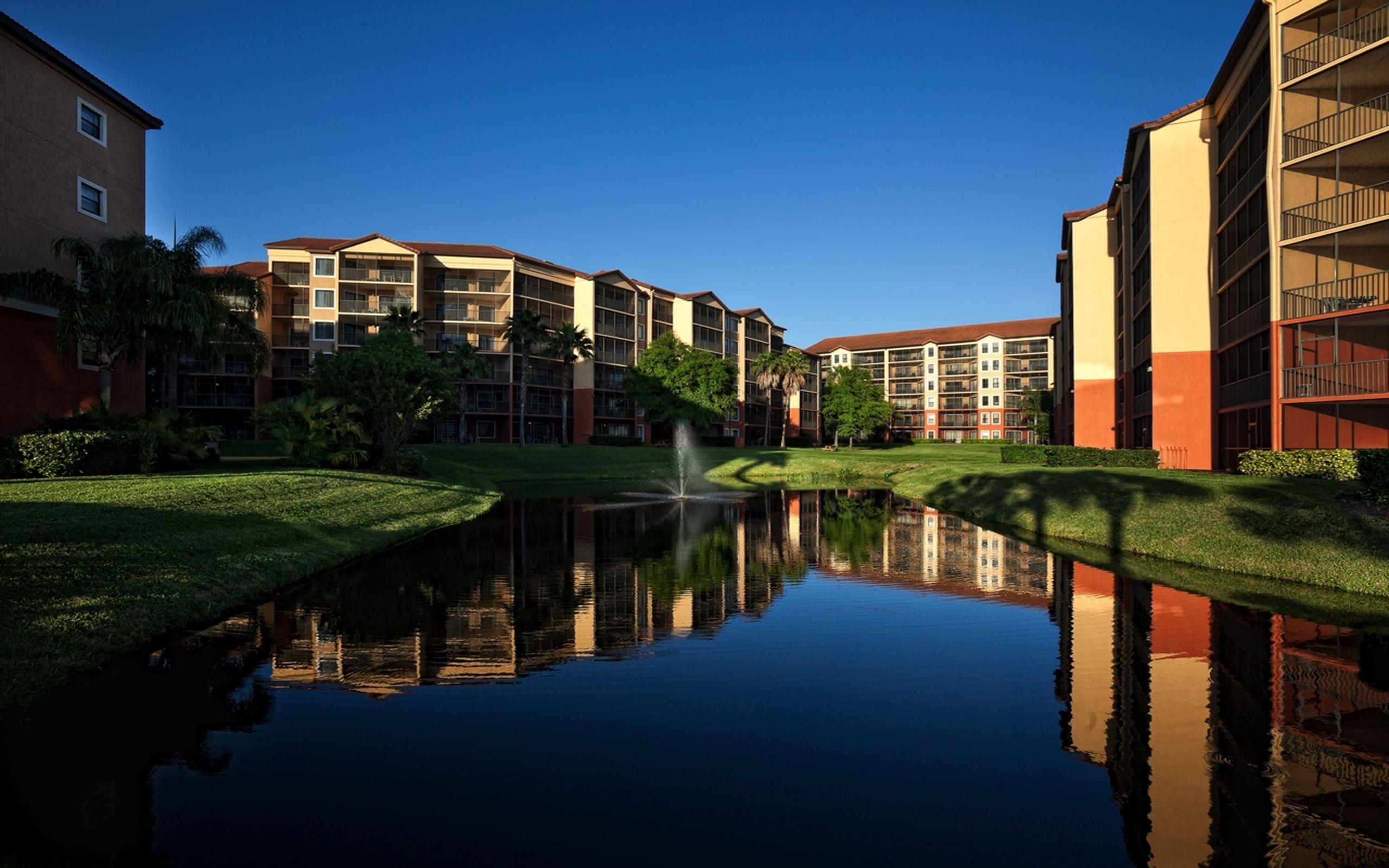 Westgate Lakes & Williamsburg