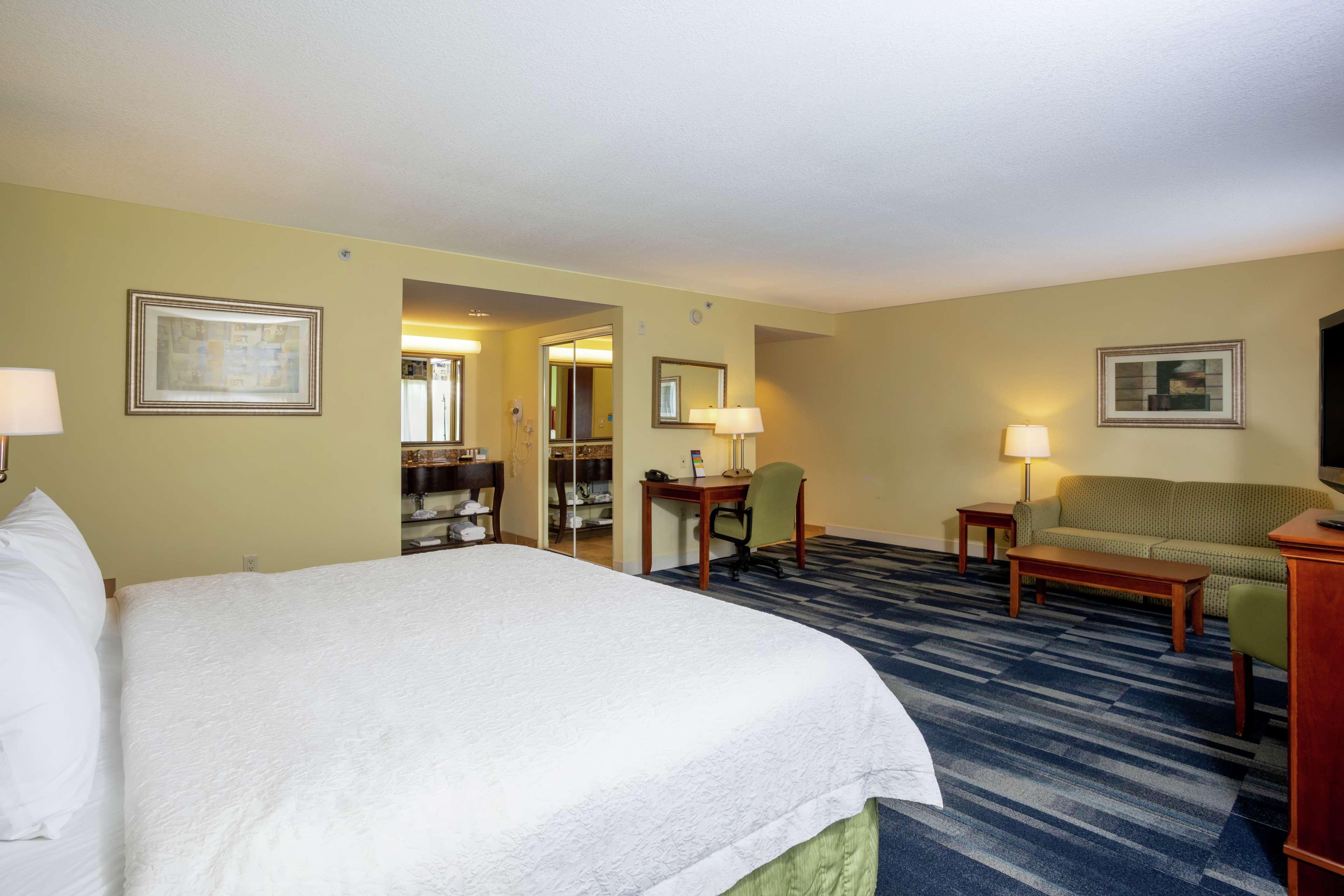 Hotel Hampton & - Pierce 3*