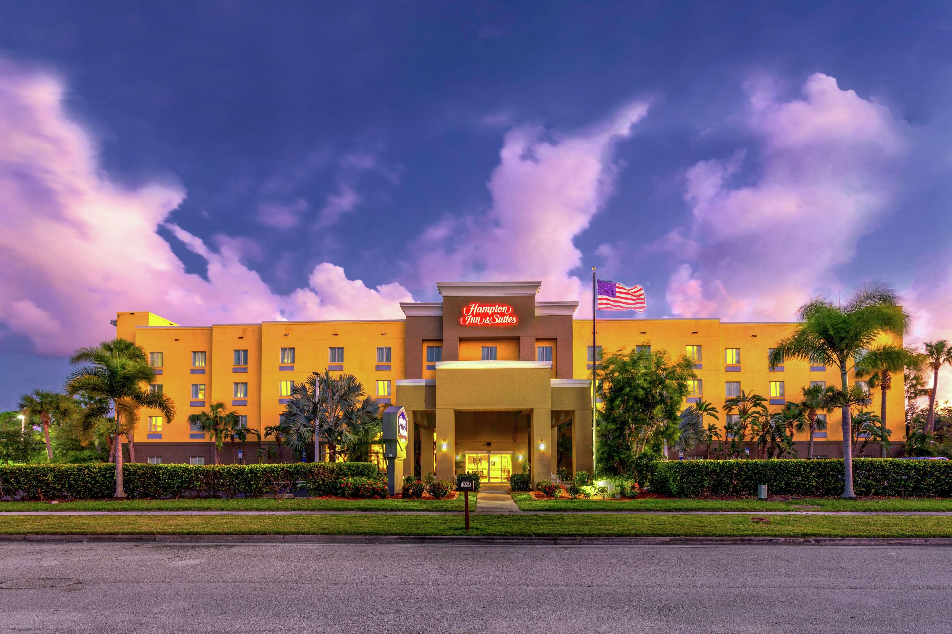 Hotel Hampton & - Pierce Fort Pierce