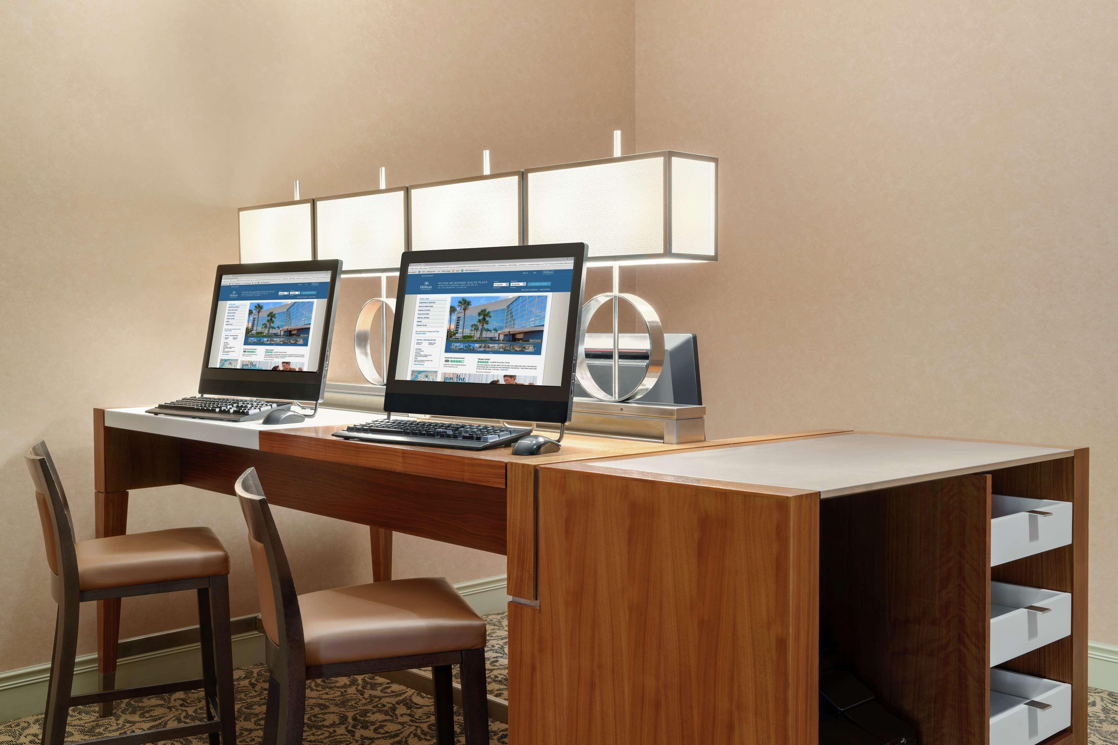 Hotel Hilton Melbourne, Fl 3*