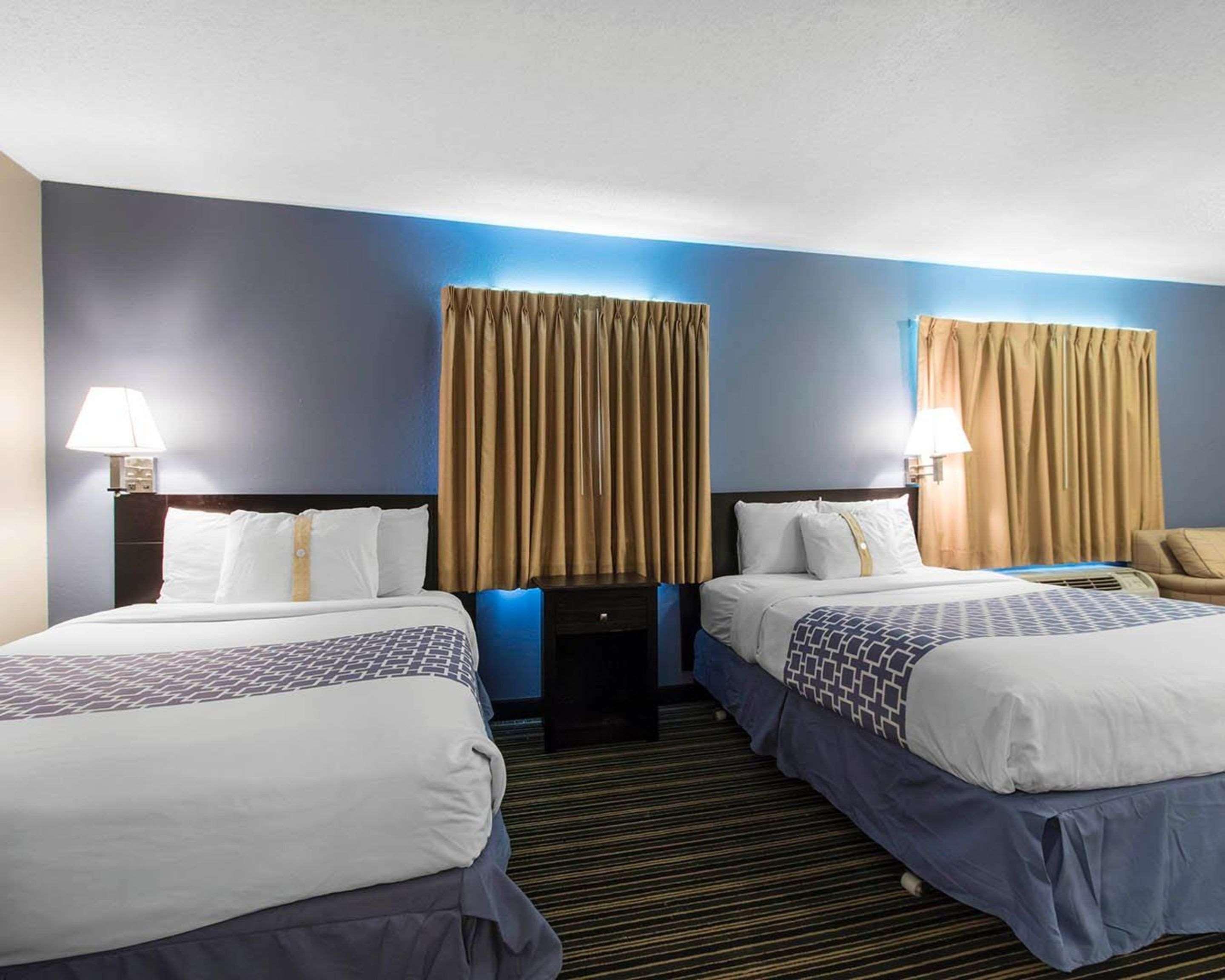 Suburban Extended Naval Base Area Hotel 2*