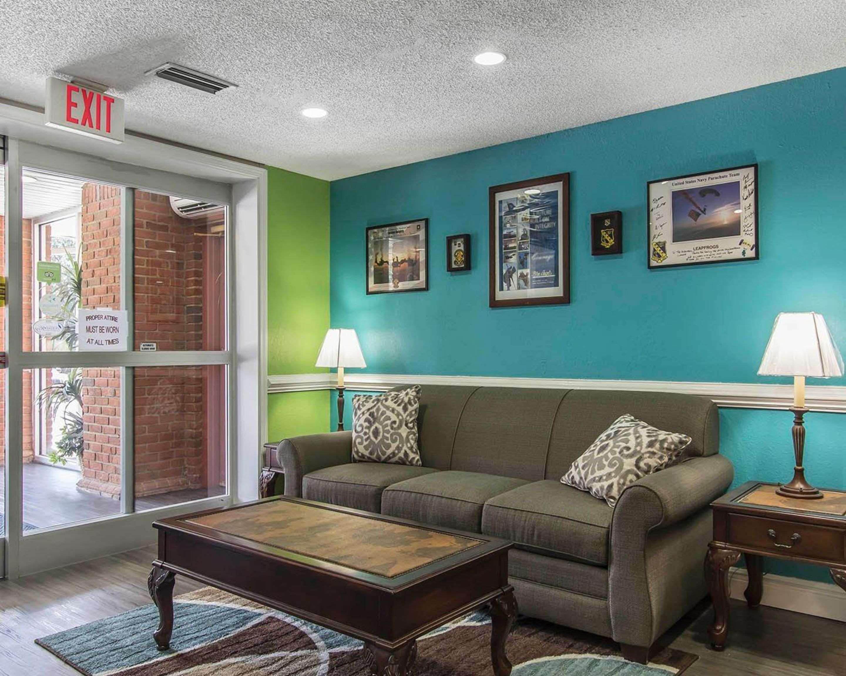 Suburban Extended Naval Base Area Hotel