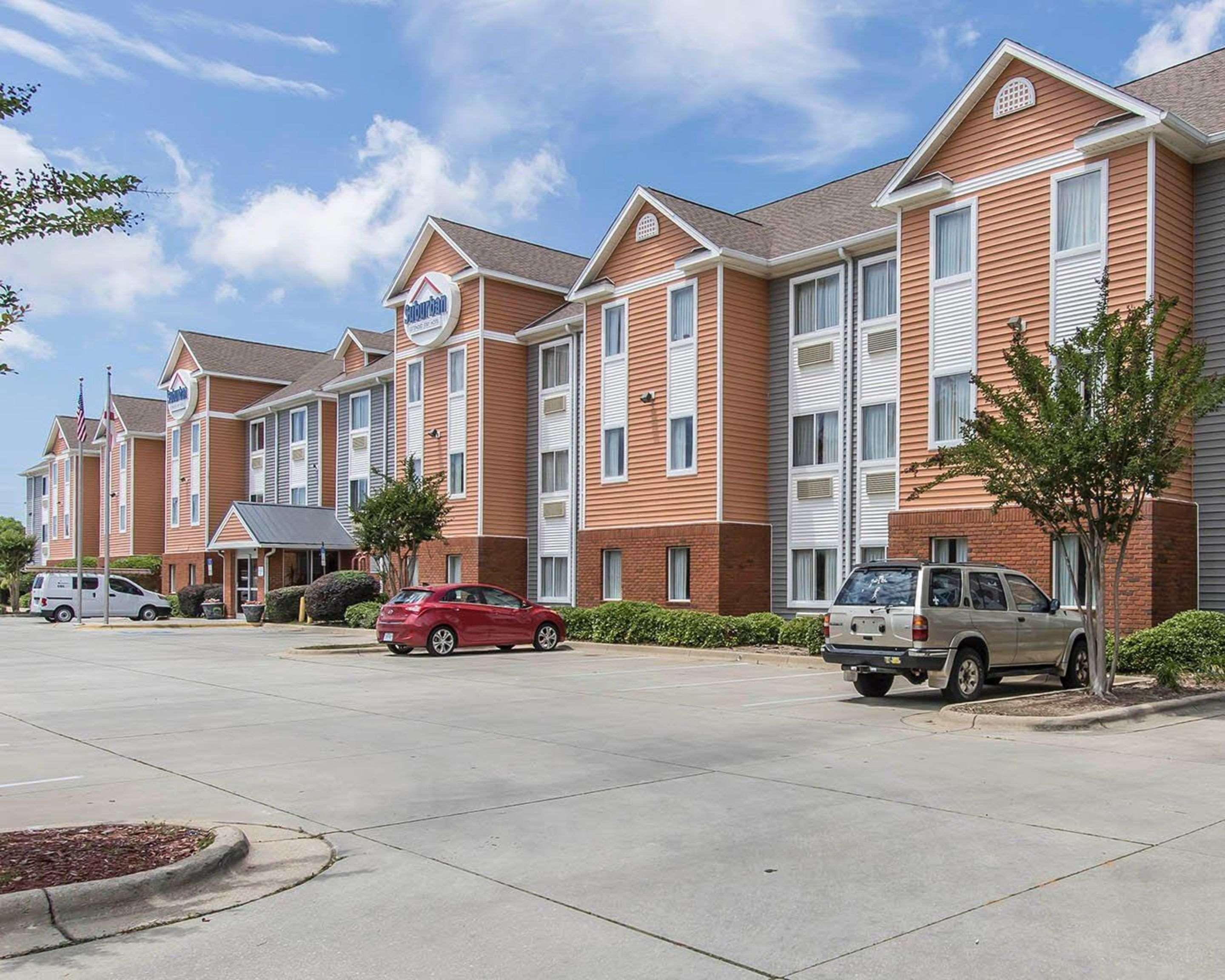 Suburban Extended Naval Base Area Hotel