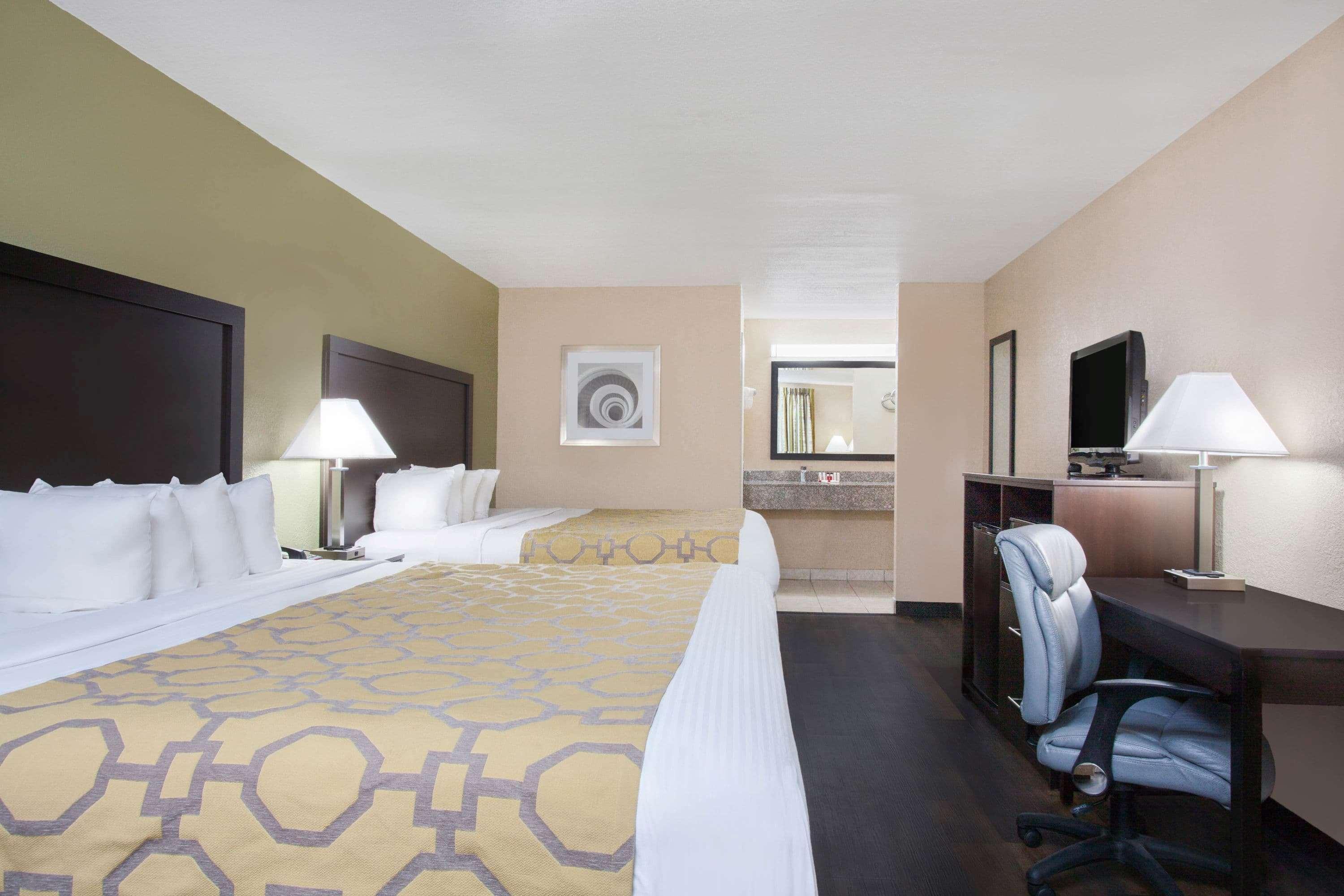 Hotel Baymont By Wyndham 3*
