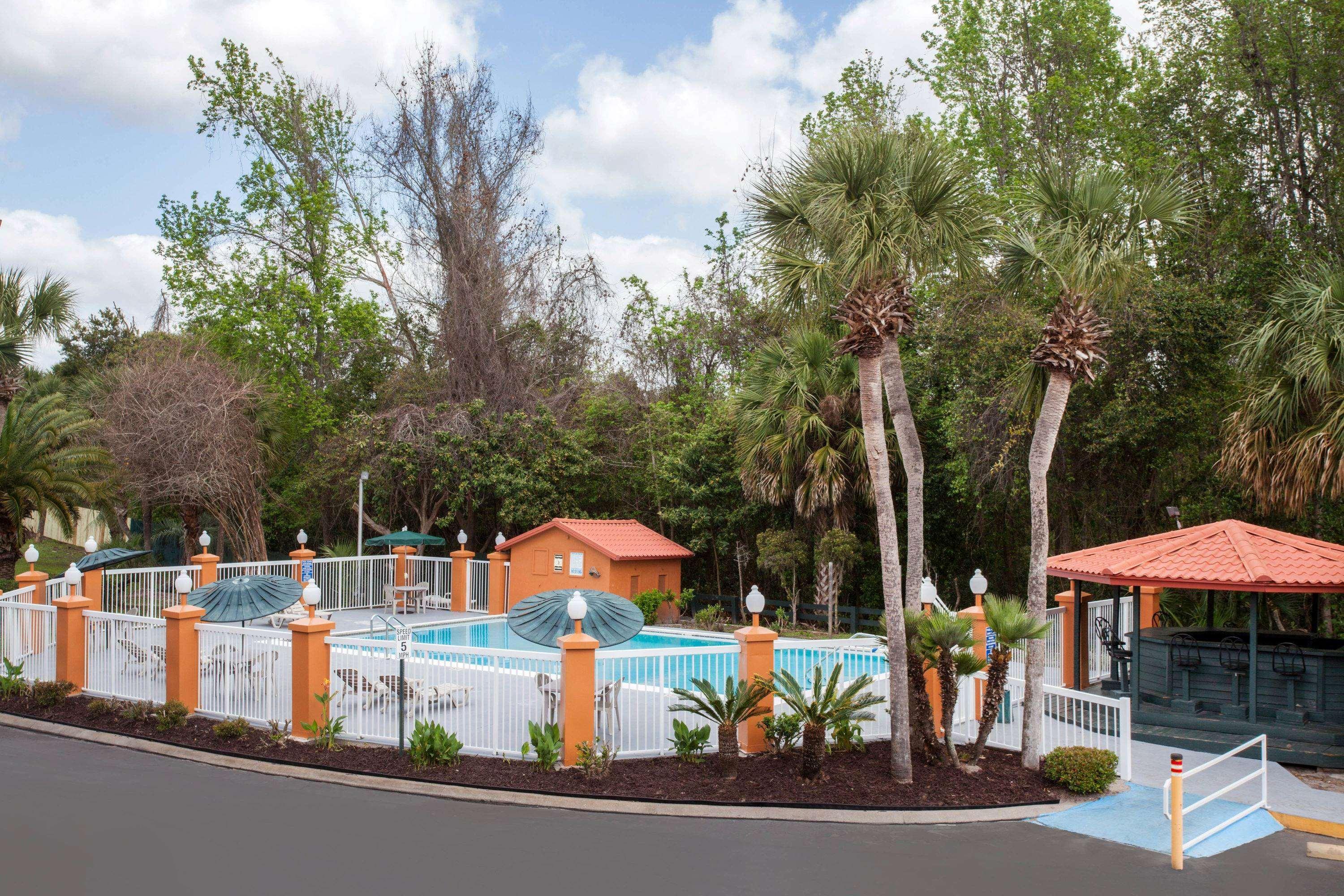 Hotel Baymont By Wyndham