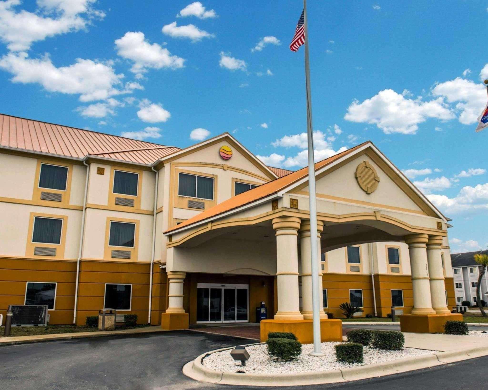 Hotel Comfort & I-10