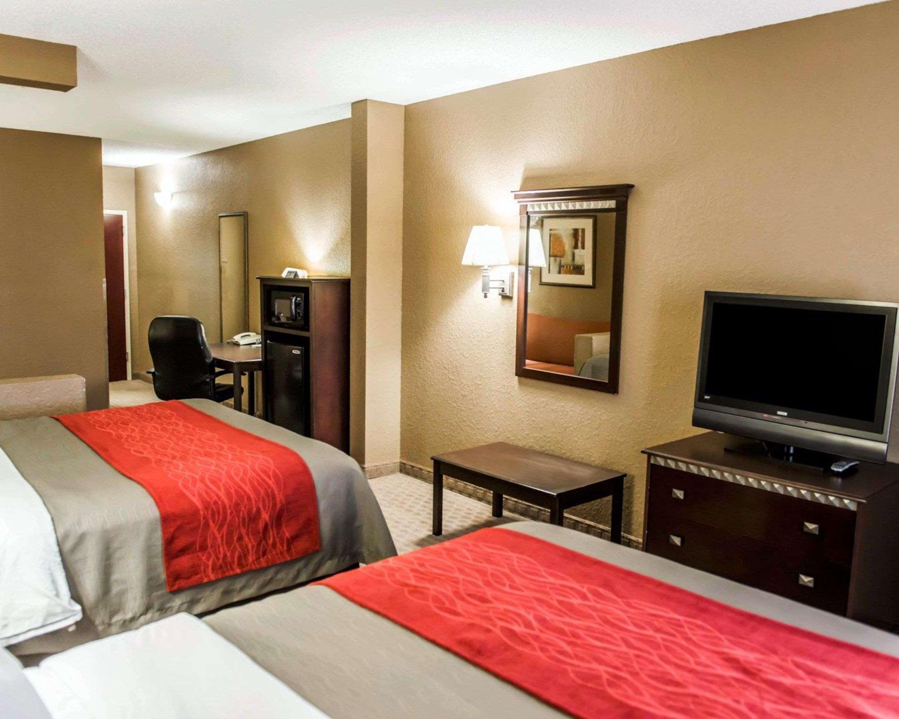 Comfort & I-10 Hotel 3*